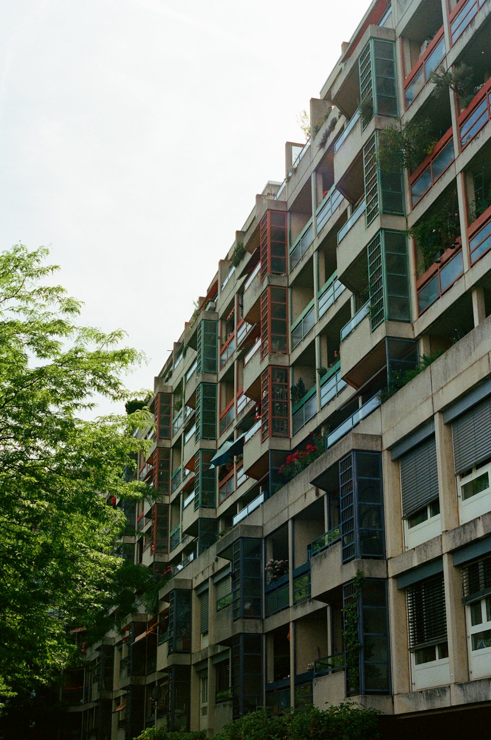 a tall building in a city