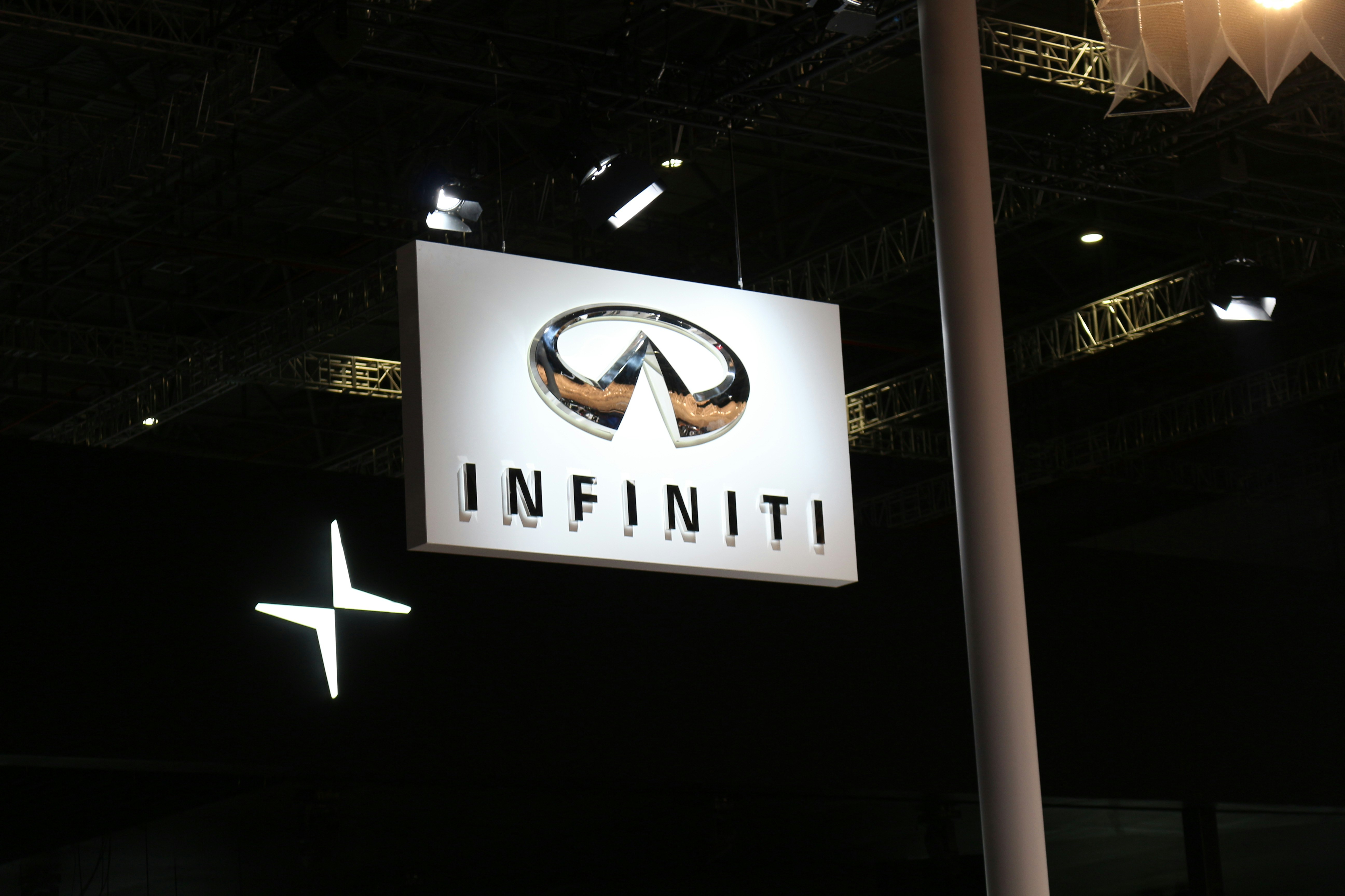 Infiniti Signals Performance Comeback With V6 Revival in Upcoming QX65