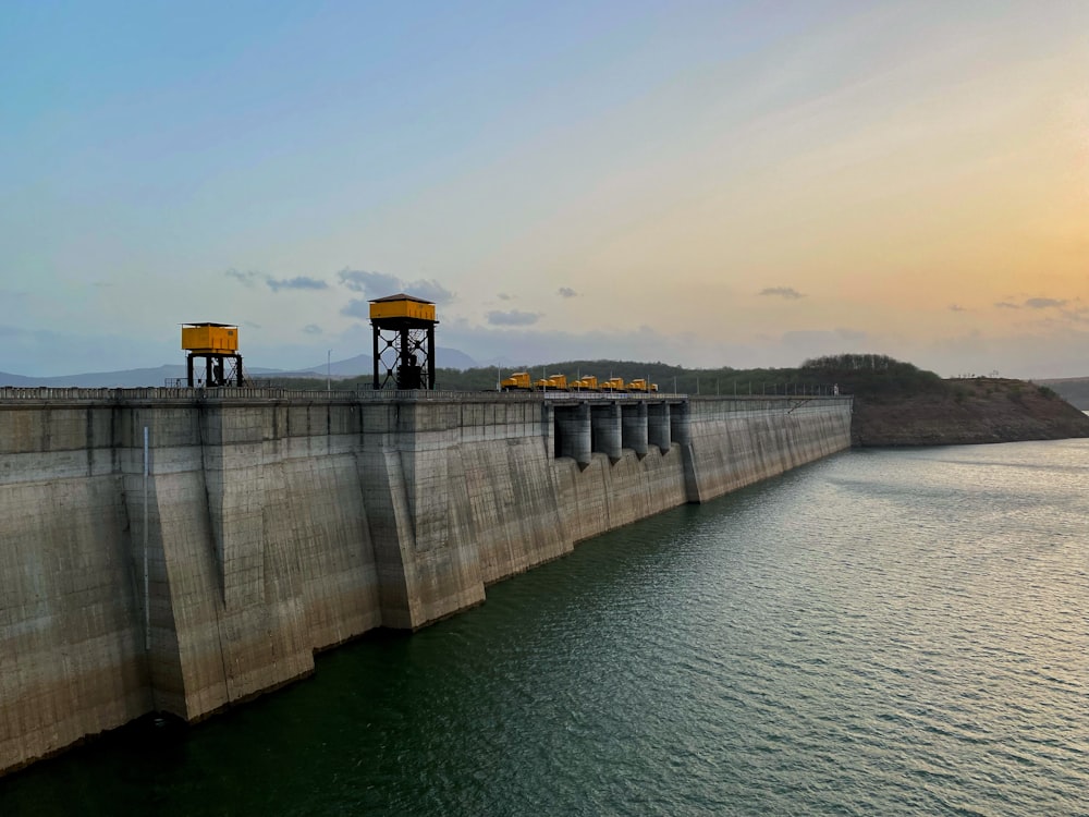 a large dam with a bunch of water in it