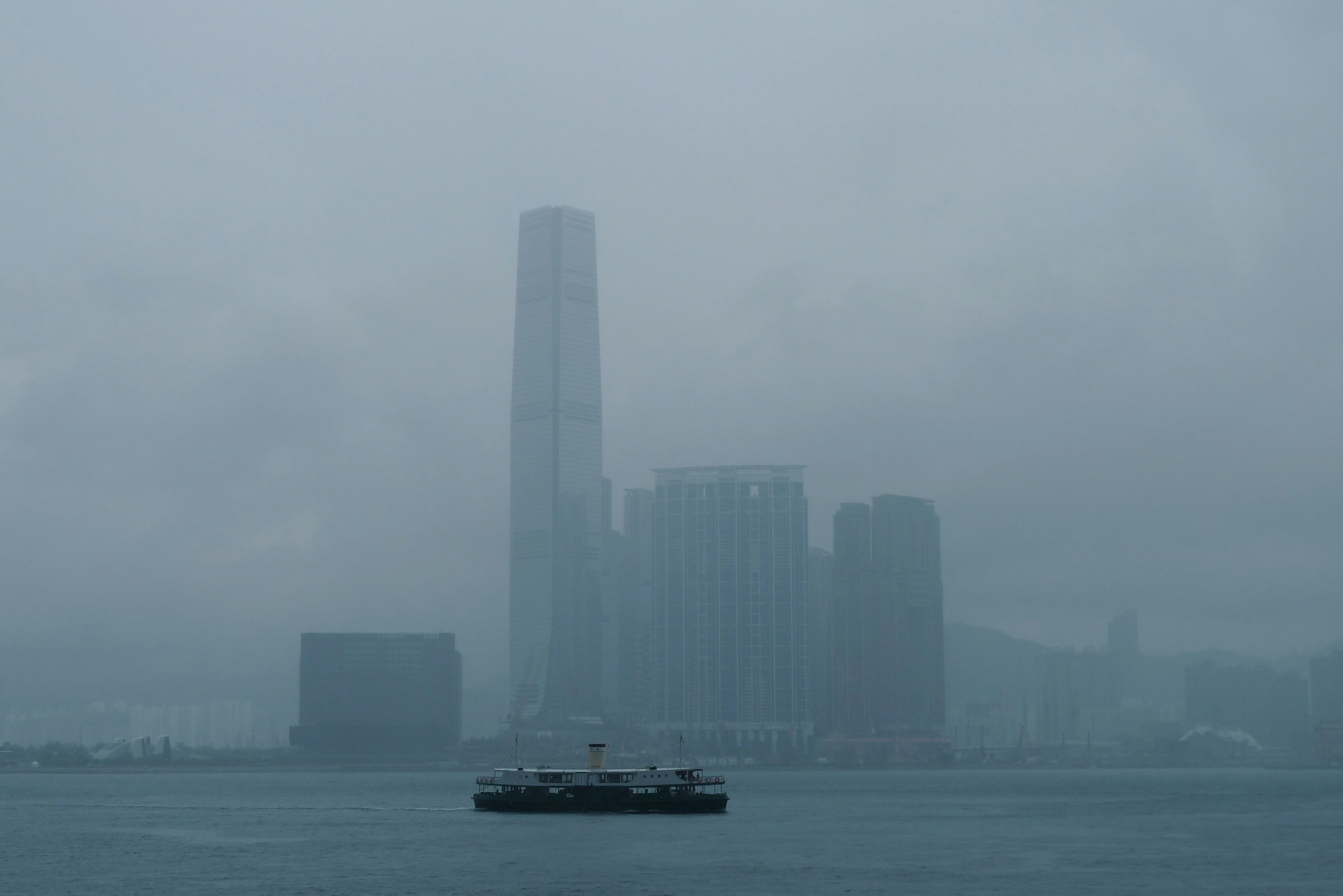 一、影响美国无人机海运到香港时间的因素