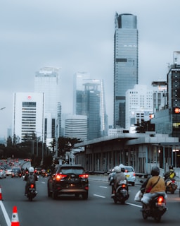 a city street filled with lots of traffic