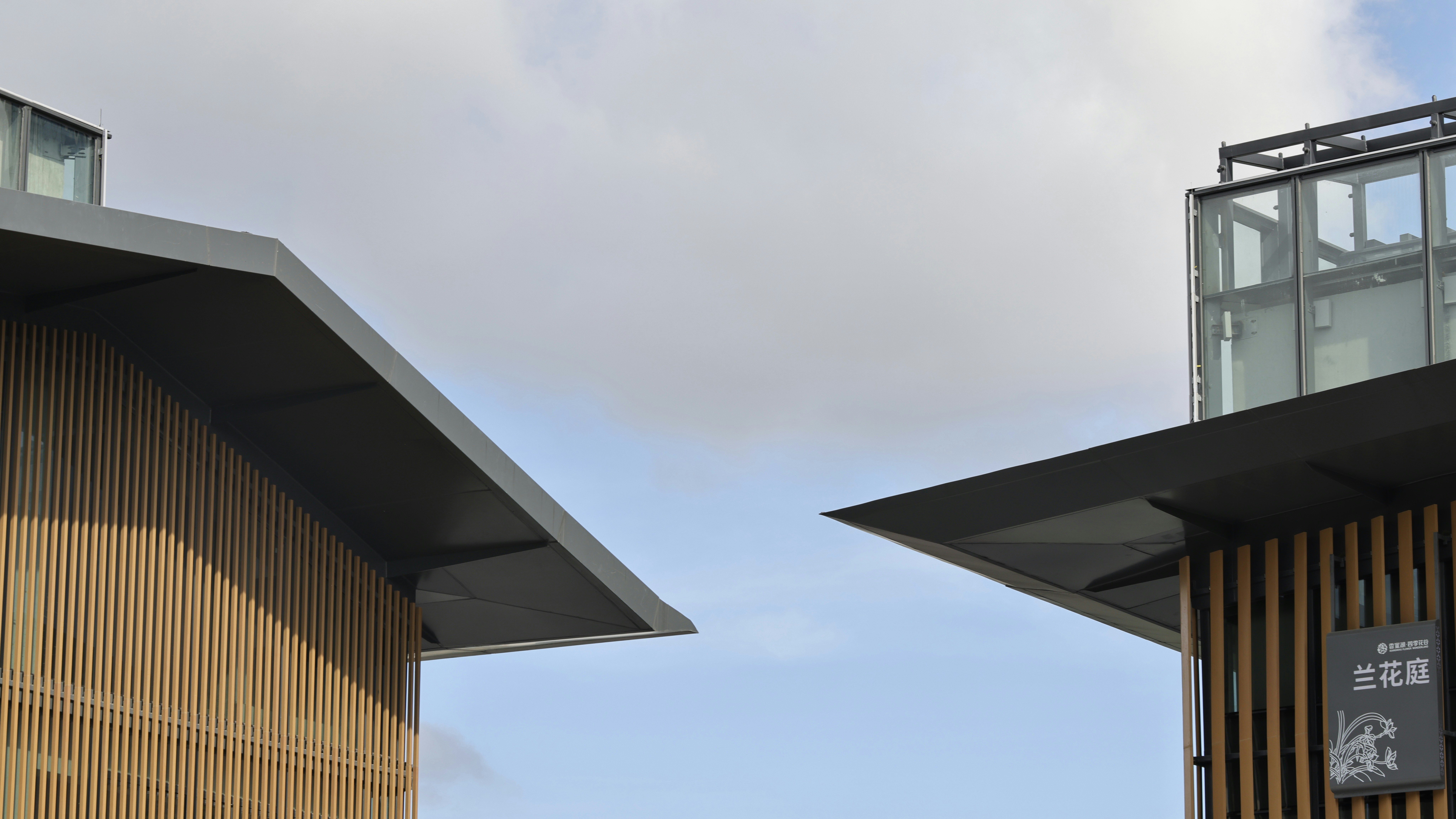 Hip vs Gable Roof Structural Comparison - hip roof snow load