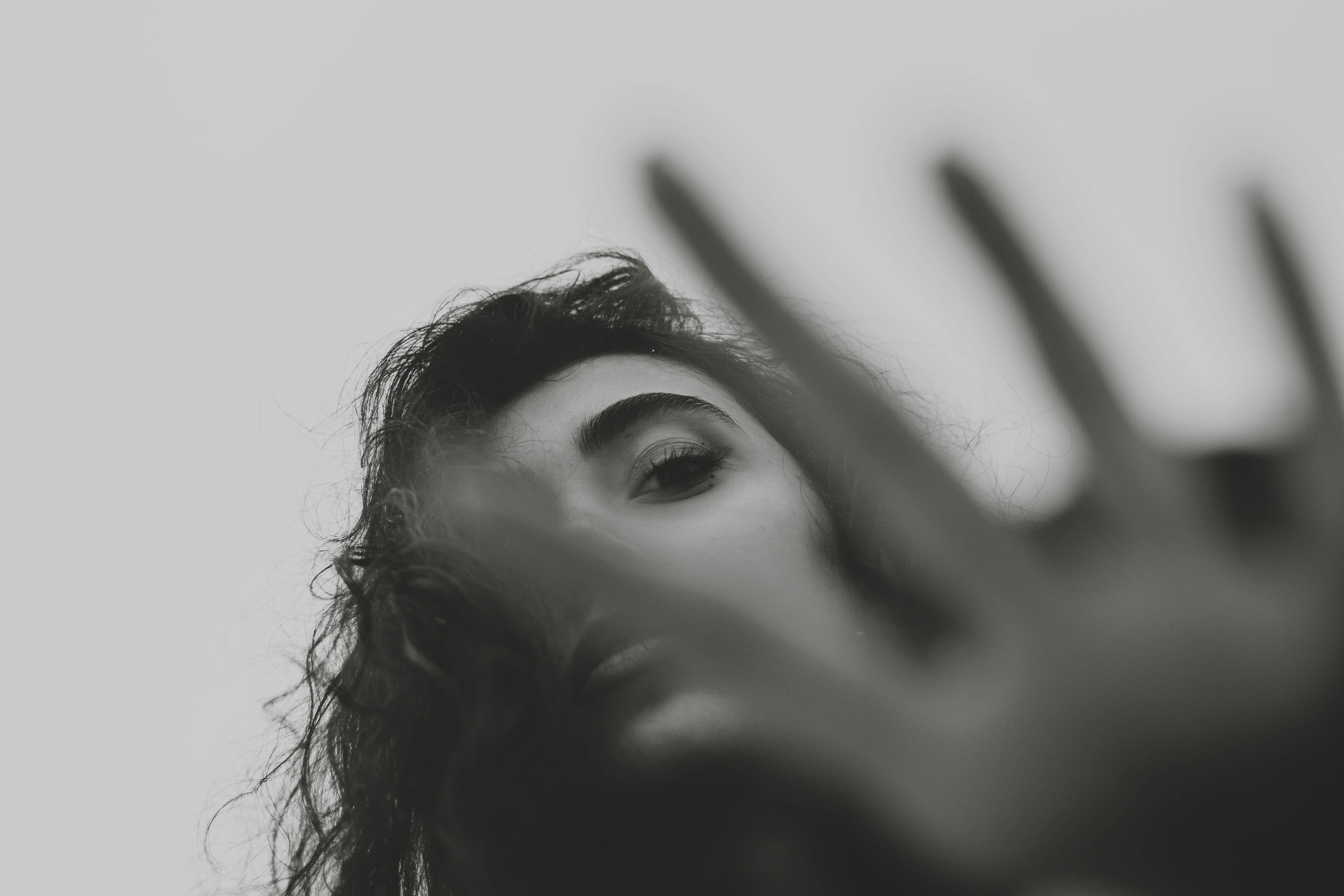 photo-1654345503104-413317807d6a?ixid=M3wxMjA3fDB8MXxzZWFyY2h8MTV8fHNleHQlMjBjaGF0fGVufDB8fHx8MTc0ODIwMTk3NHww\u0026ixlib=rb-4.1.0