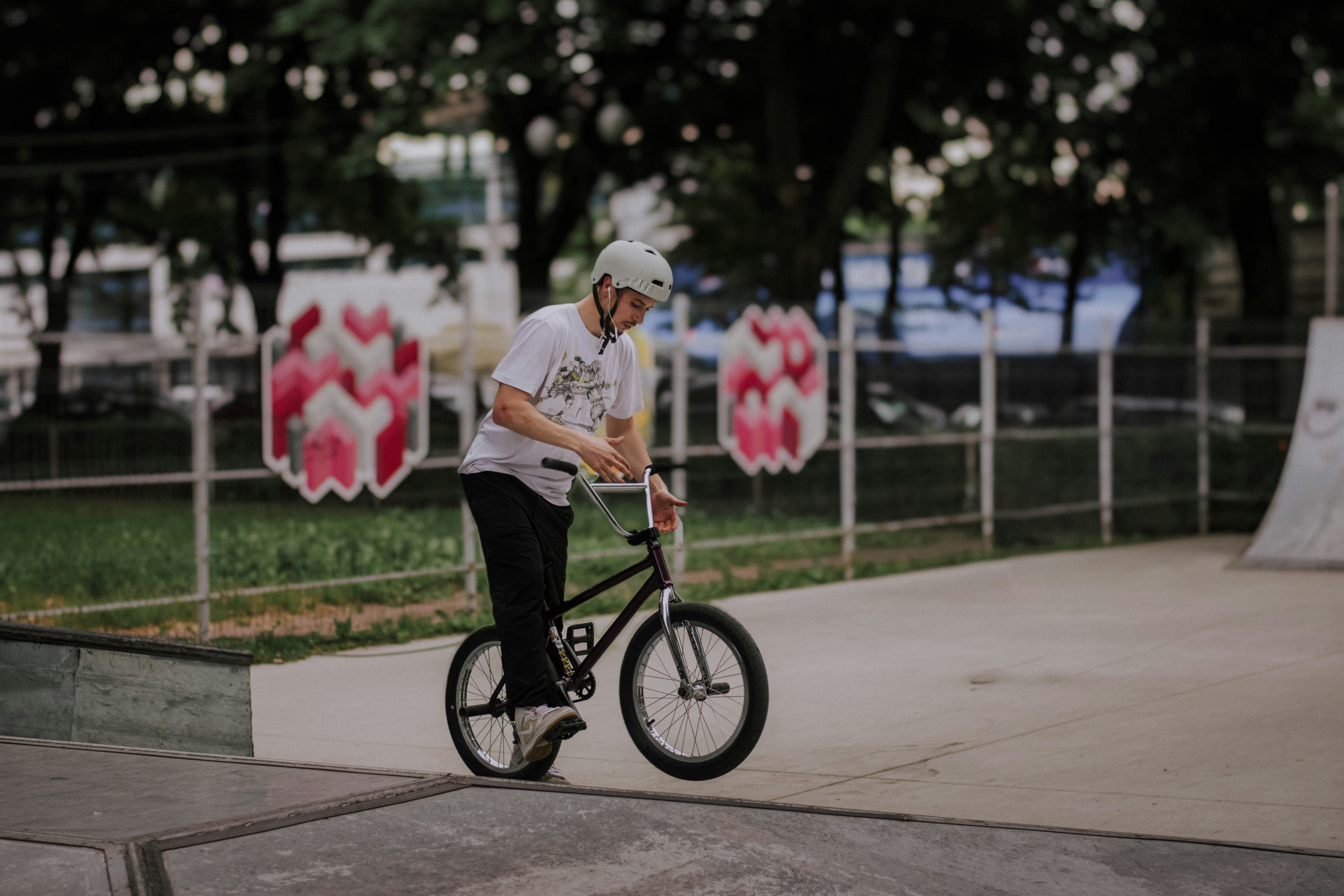 Photo by sebastianradu