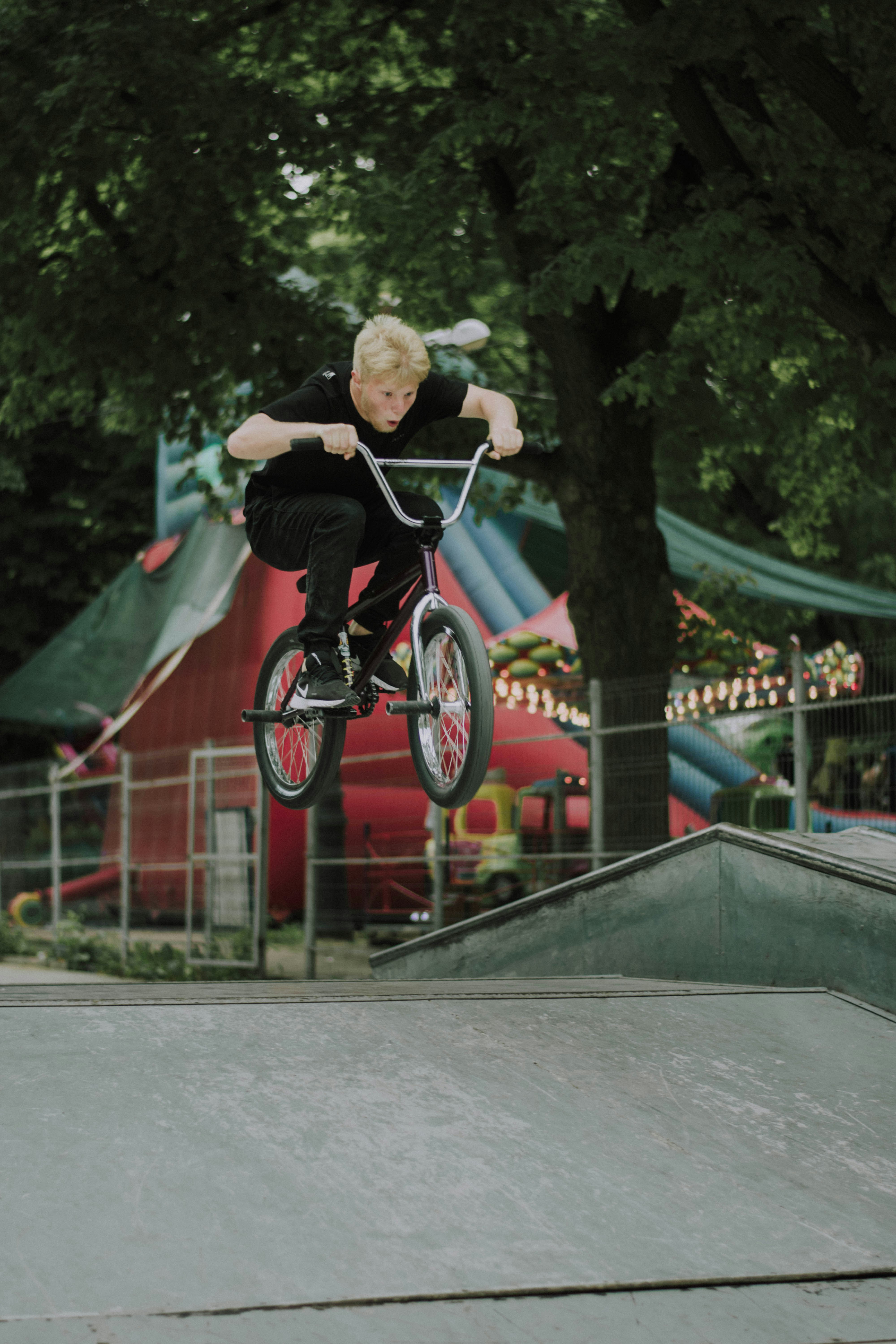 Photo by sebastianradu