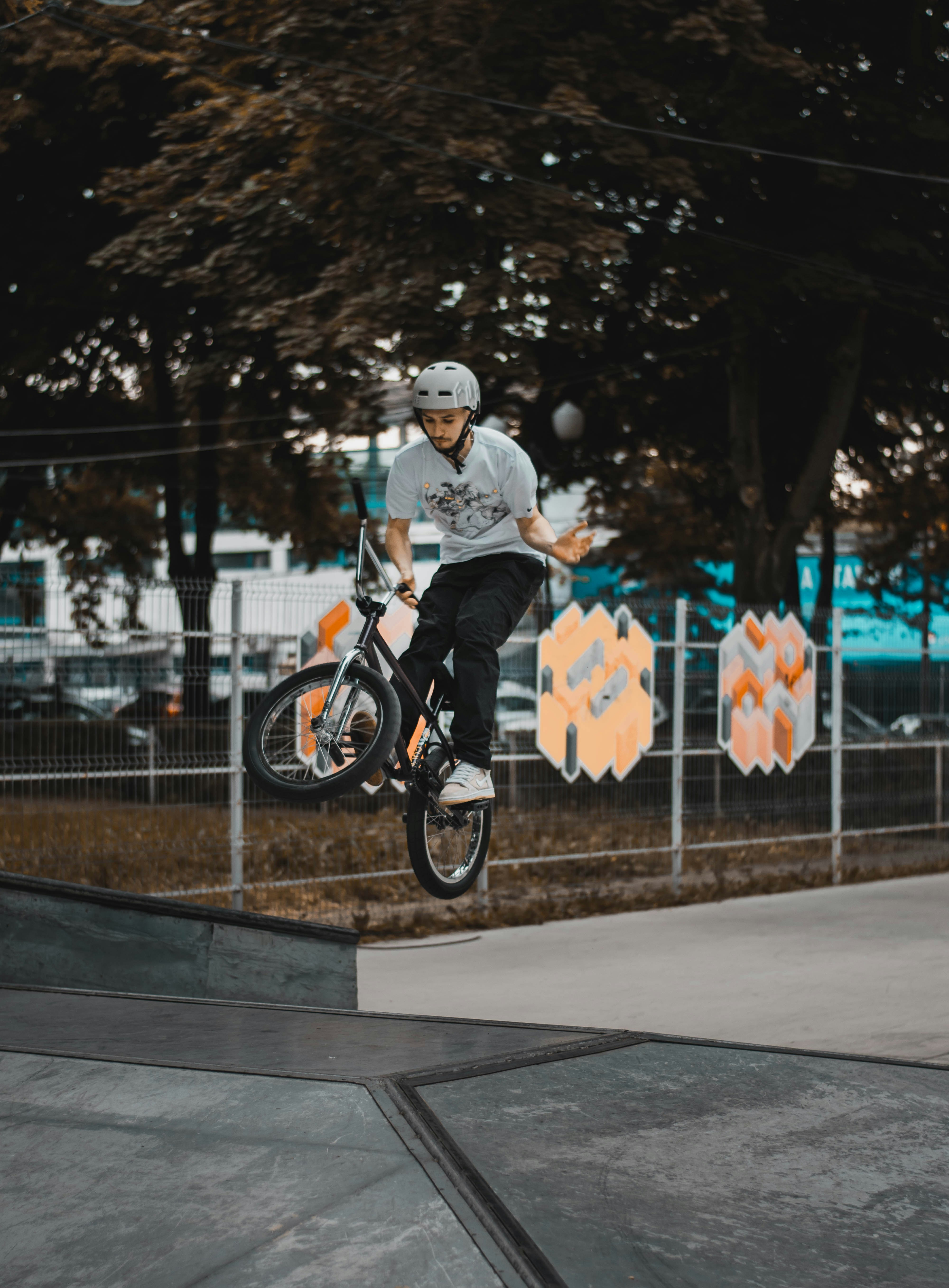 Photo by sebastianradu