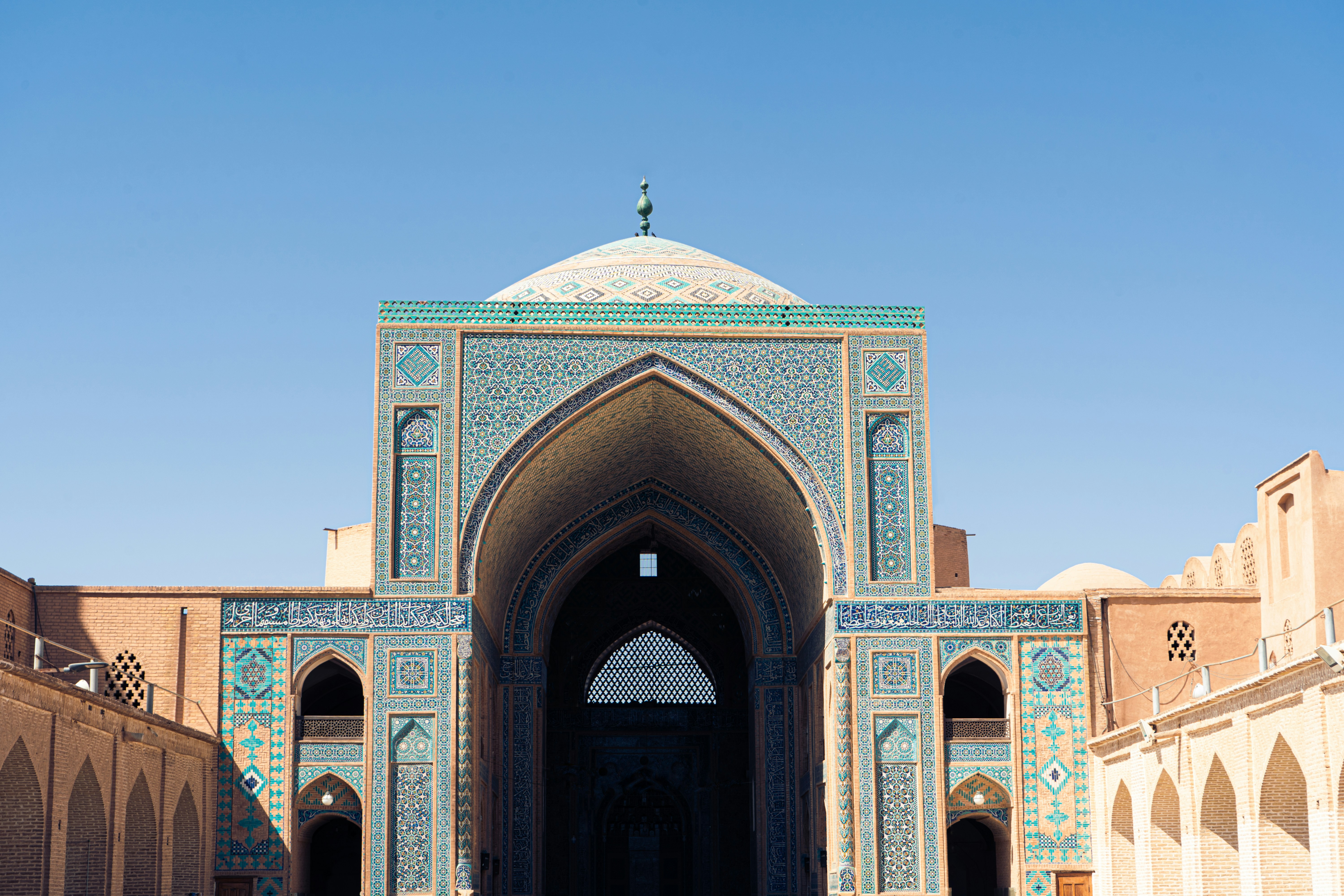 Photo by mahbodakhzami