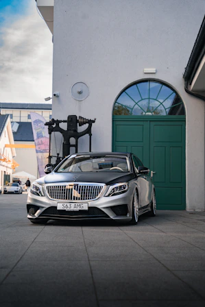 a car parked in front of a building