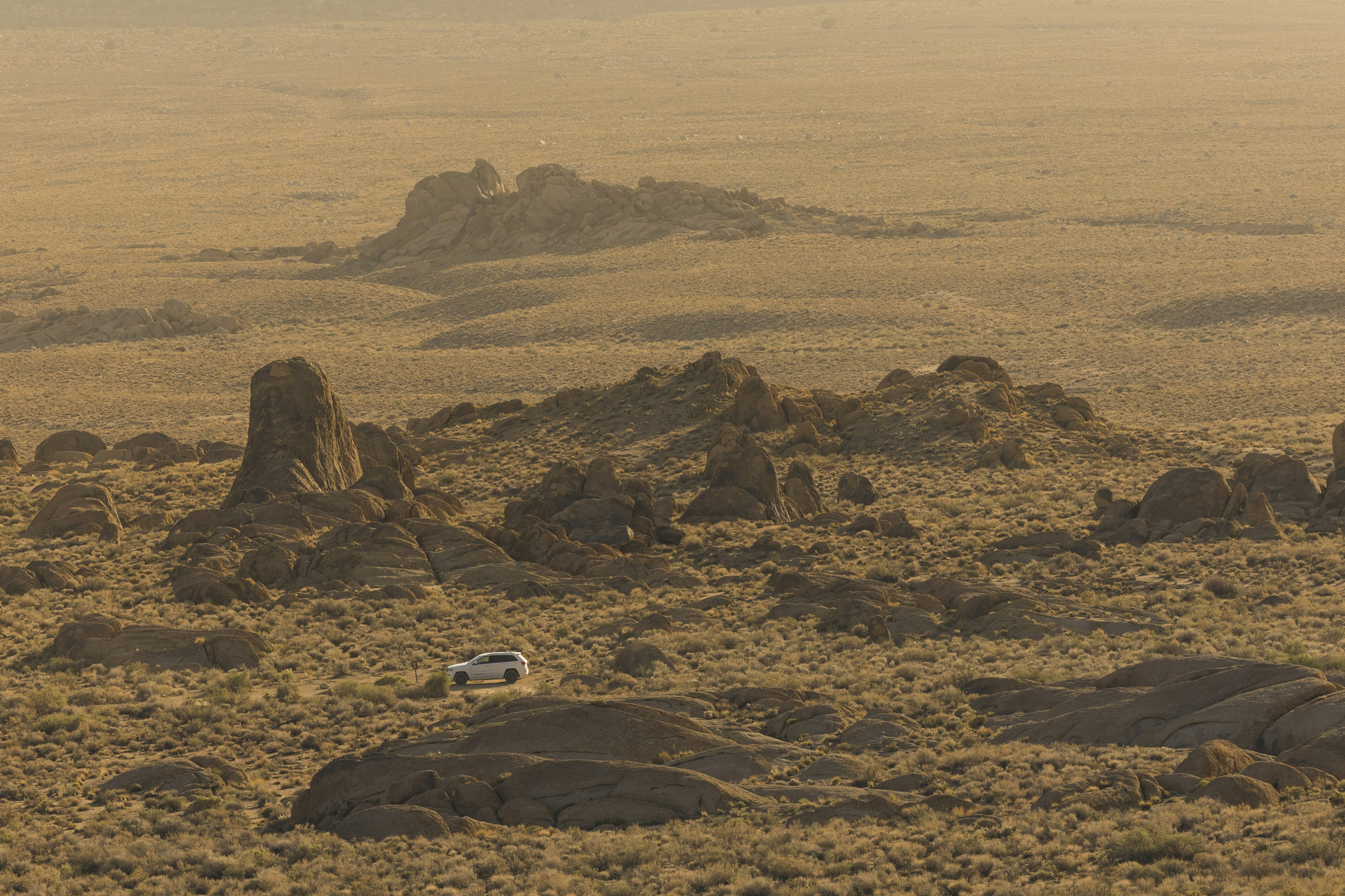 sci-fi rover landscape, wallpaper, Mass Effect Mako: Exploring the Iconic Space Rover 1