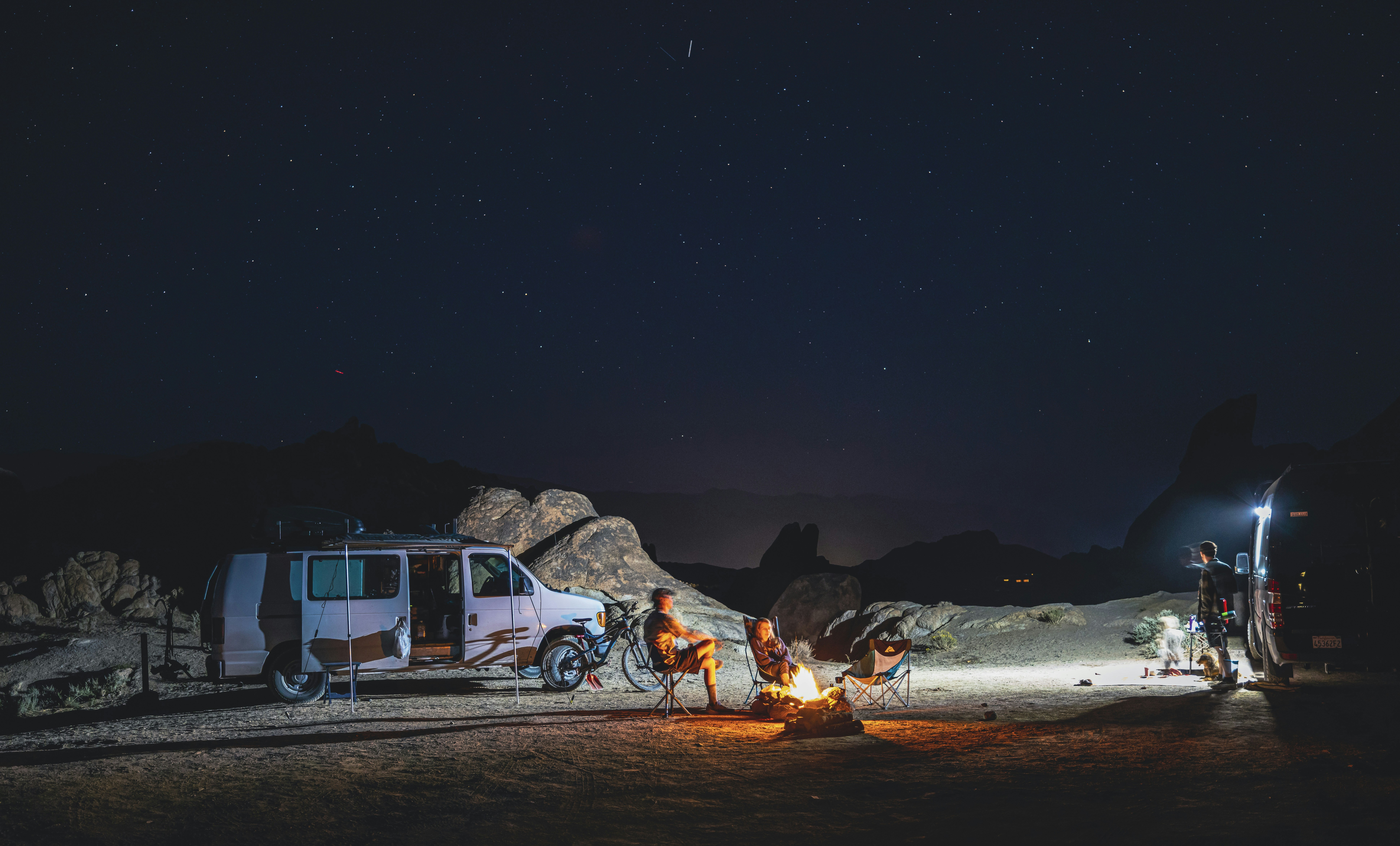 alabama hills</p>
<p>” style=”max-width:440px;float:right;padding:10px 0px 10px 10px;border:0px;”></p>
		</div><!-- .entry-content -->
		    </div>
    		<aside class=