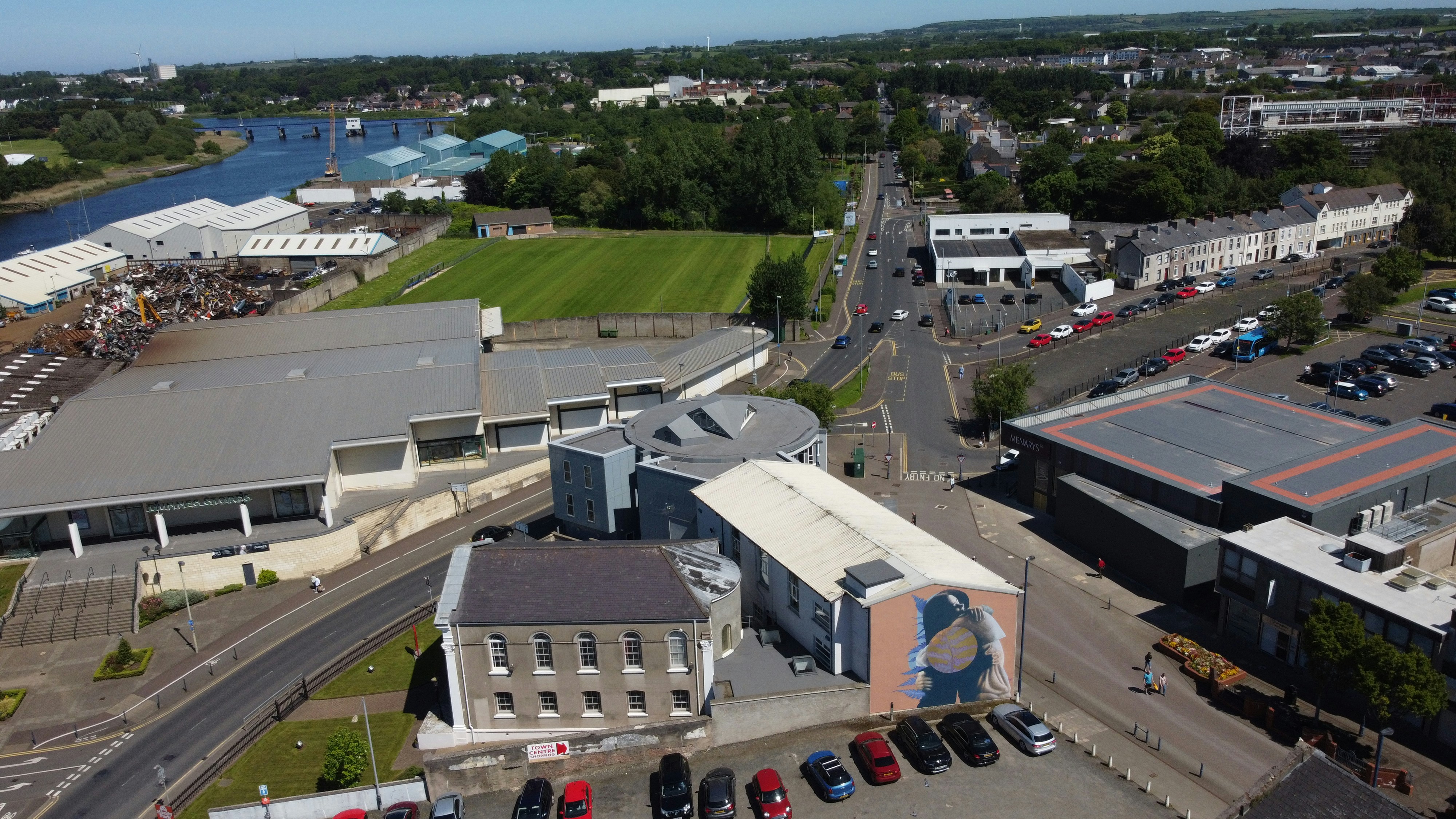 Photo by geoffreymoffett