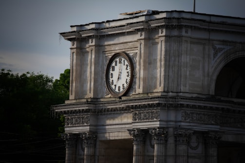 Picture of volunteers maintaining the monumental clock.