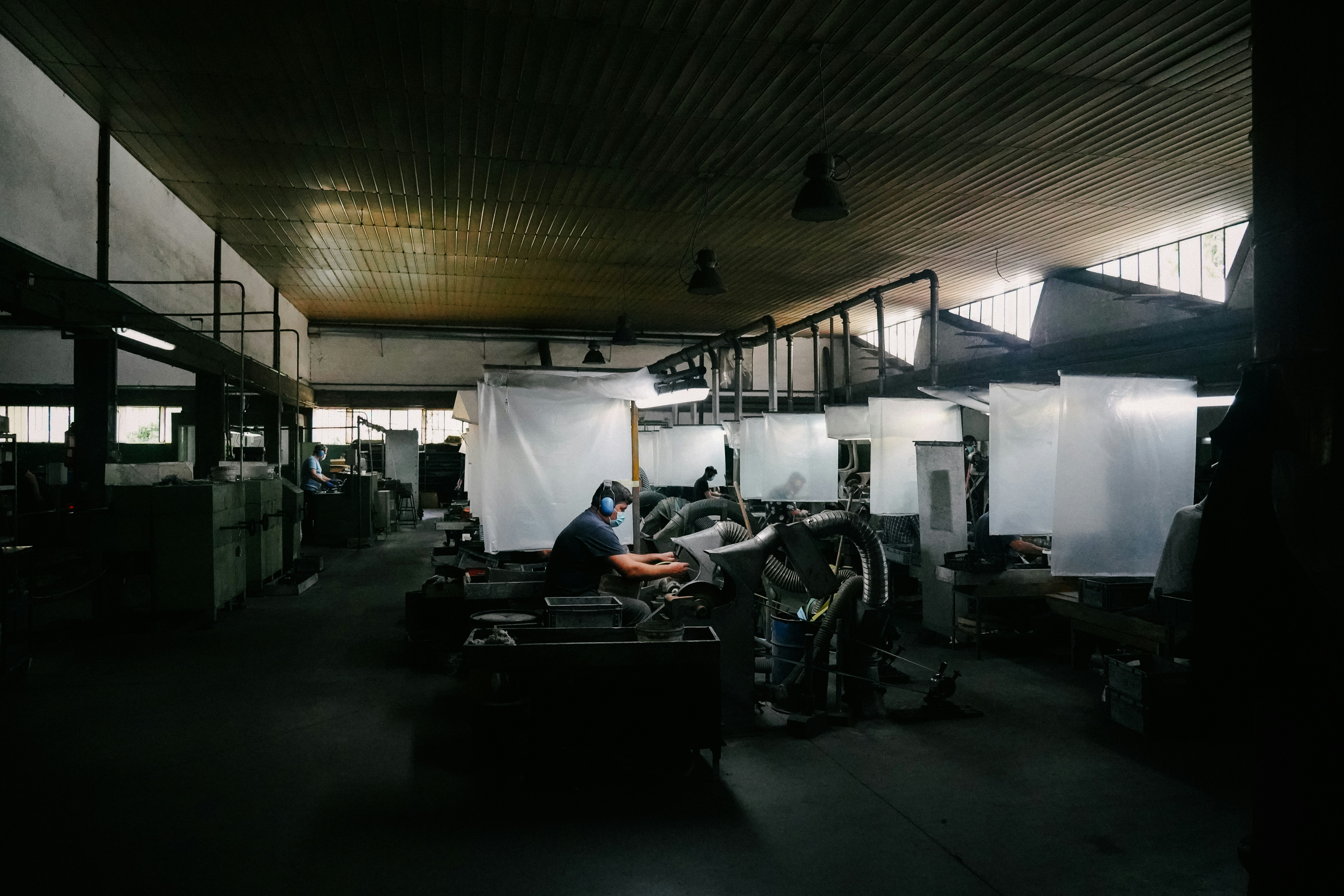 Cutting Fast, Losing Money: The Hidden Economics Behind Aggressive Laser Parameters