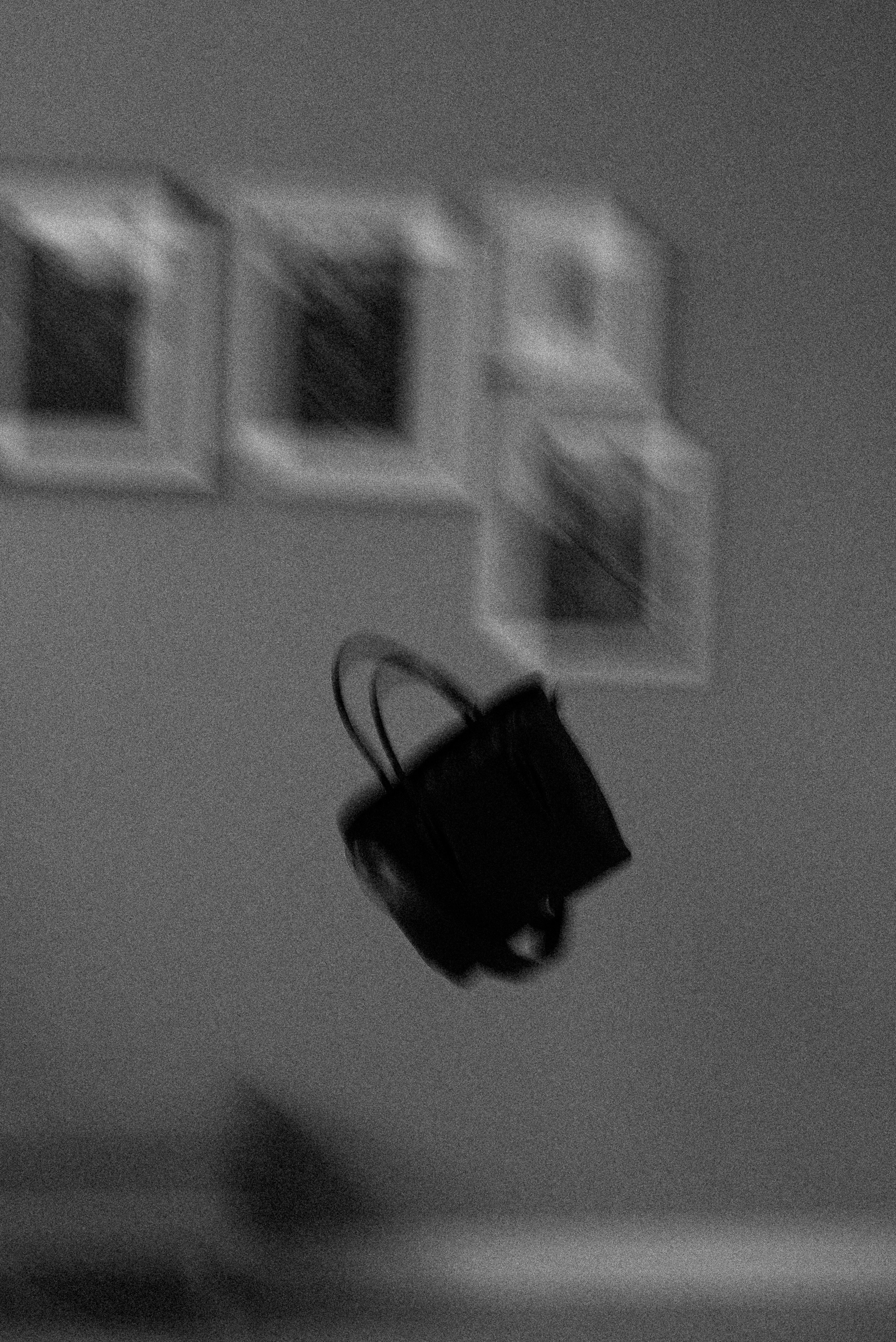 가방이 찢어지는 꿈 의미와 다양한 해석