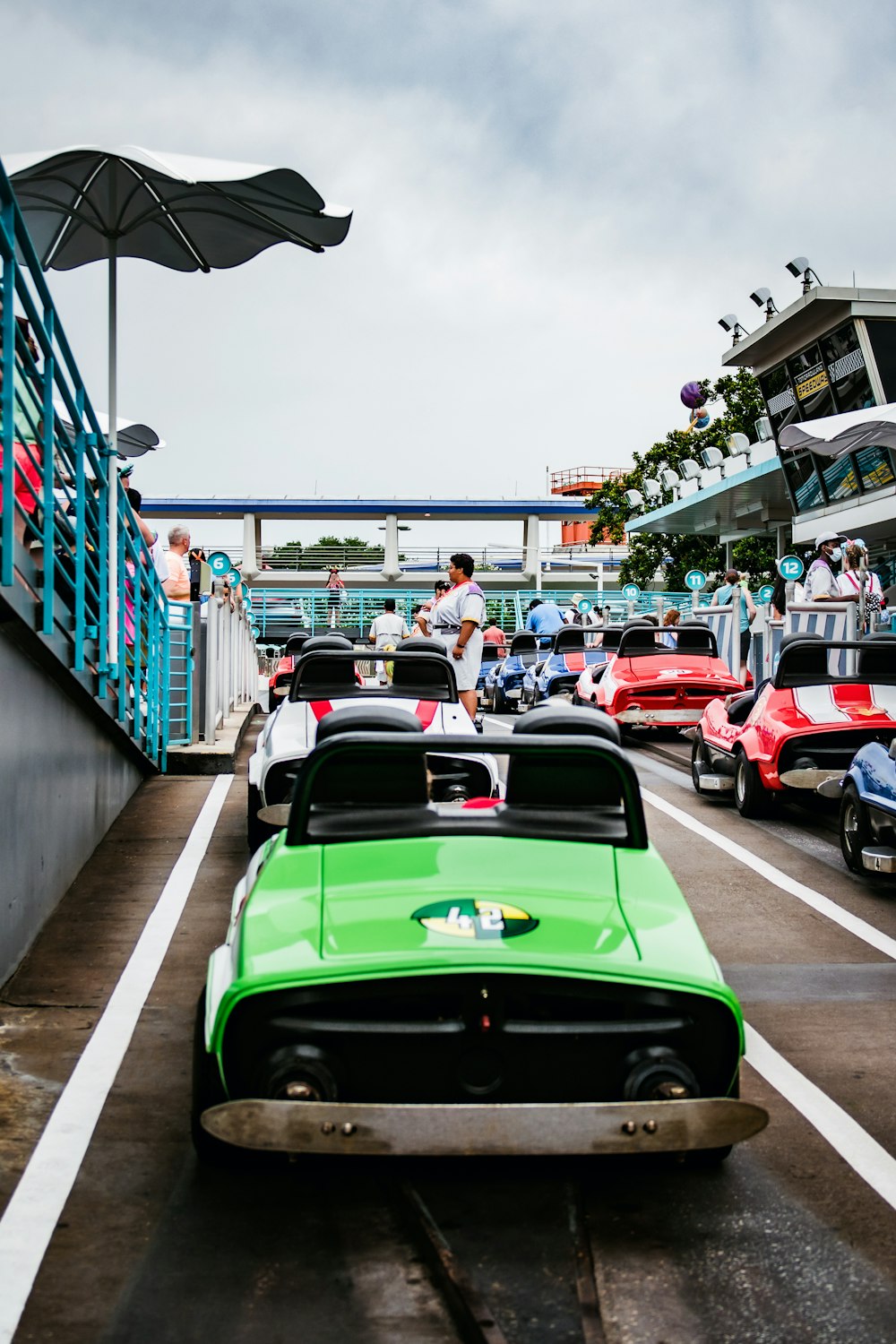 a row of cars parked in a parking lot