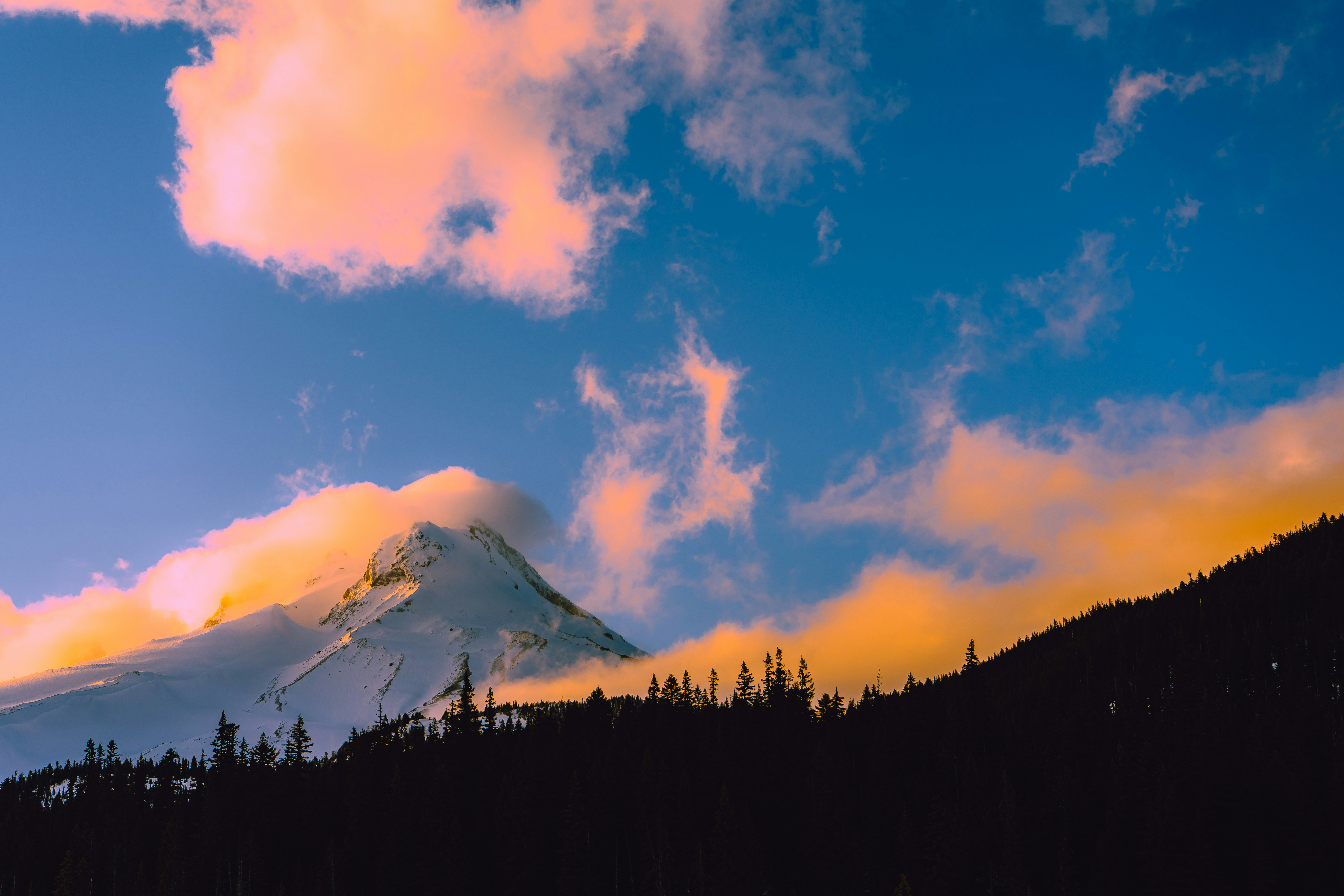 cotton candy skies over Mt Hood