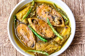 Hilsha fish curry