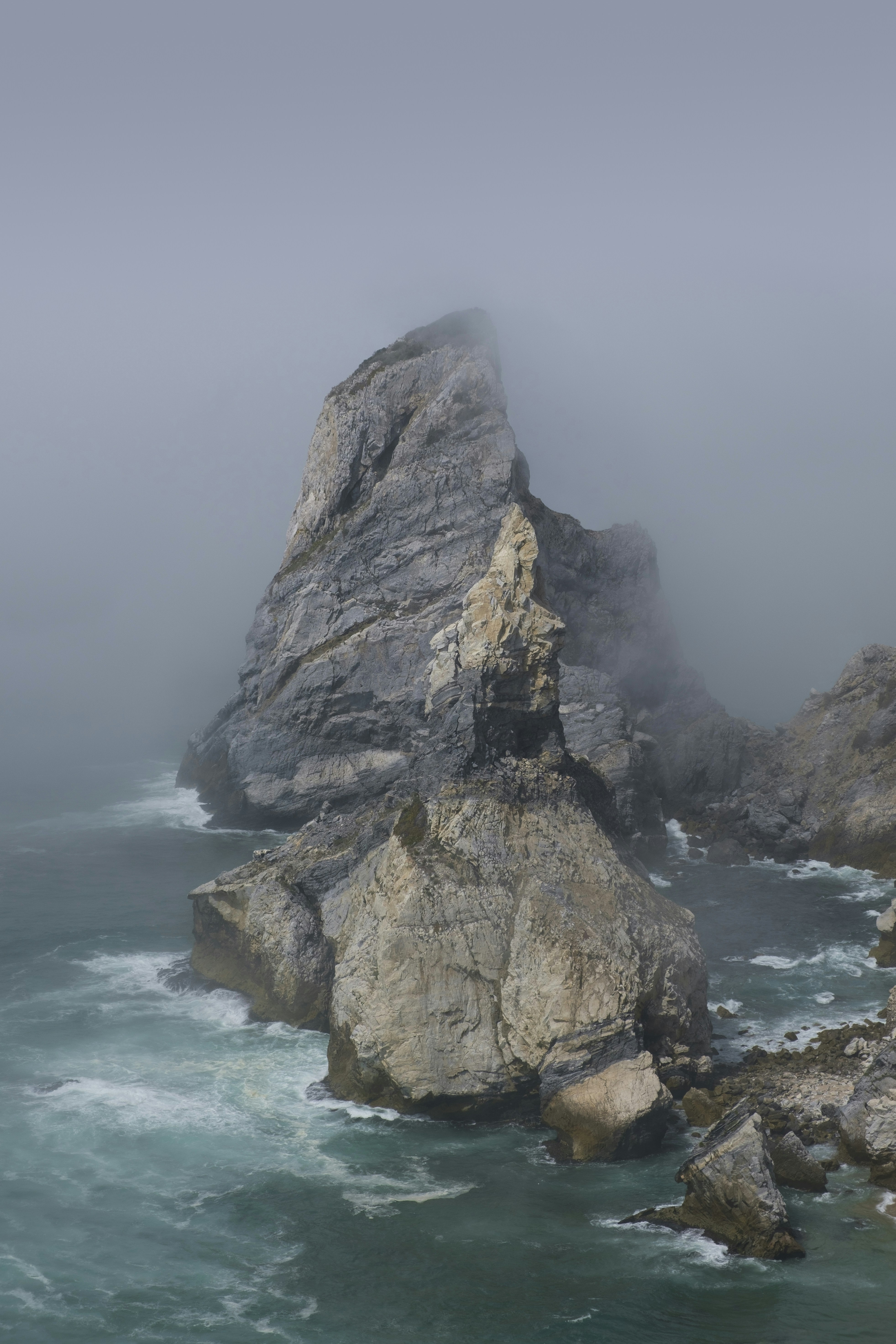 Choose from a curated selection of grey wallpapers for your mobile and desktop screens. Always free on Unsplash.