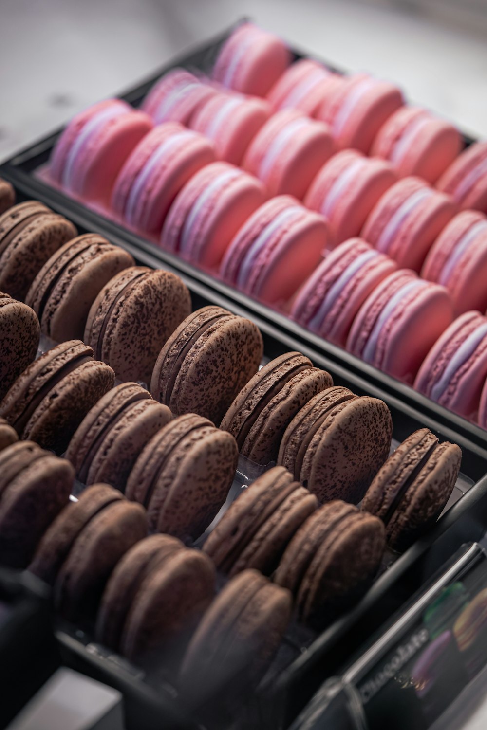 a tray of cookies