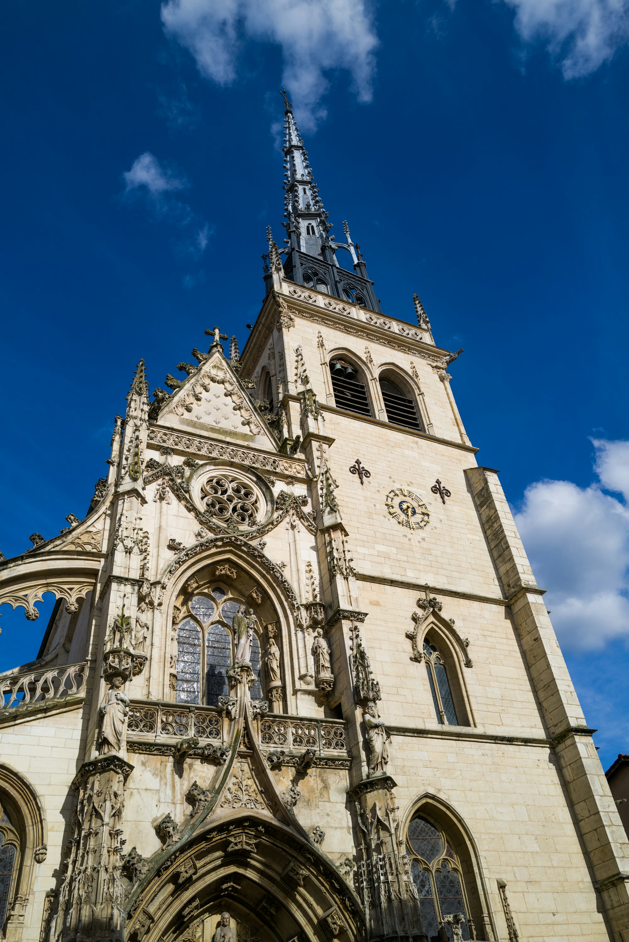 Exploring Villefranche-sur-Saône: A Local's Perspective
