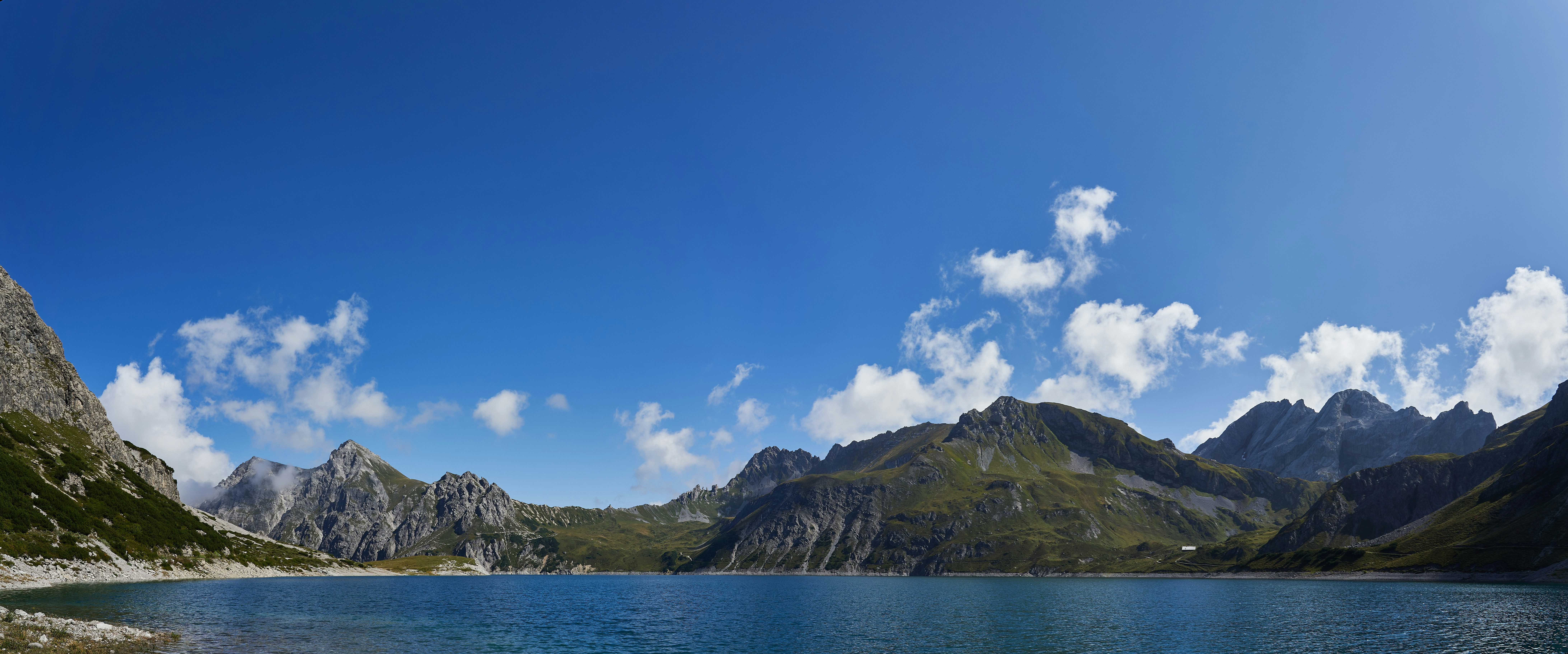 Photo by wolfgang_hasselmann