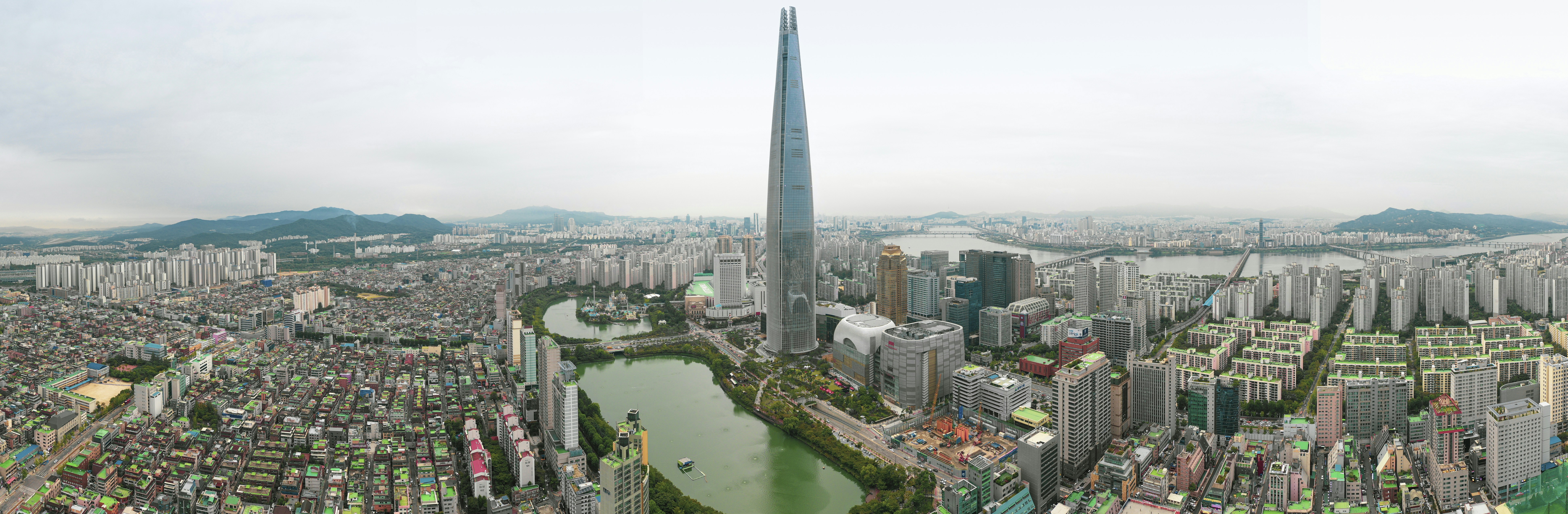 a large city landscape