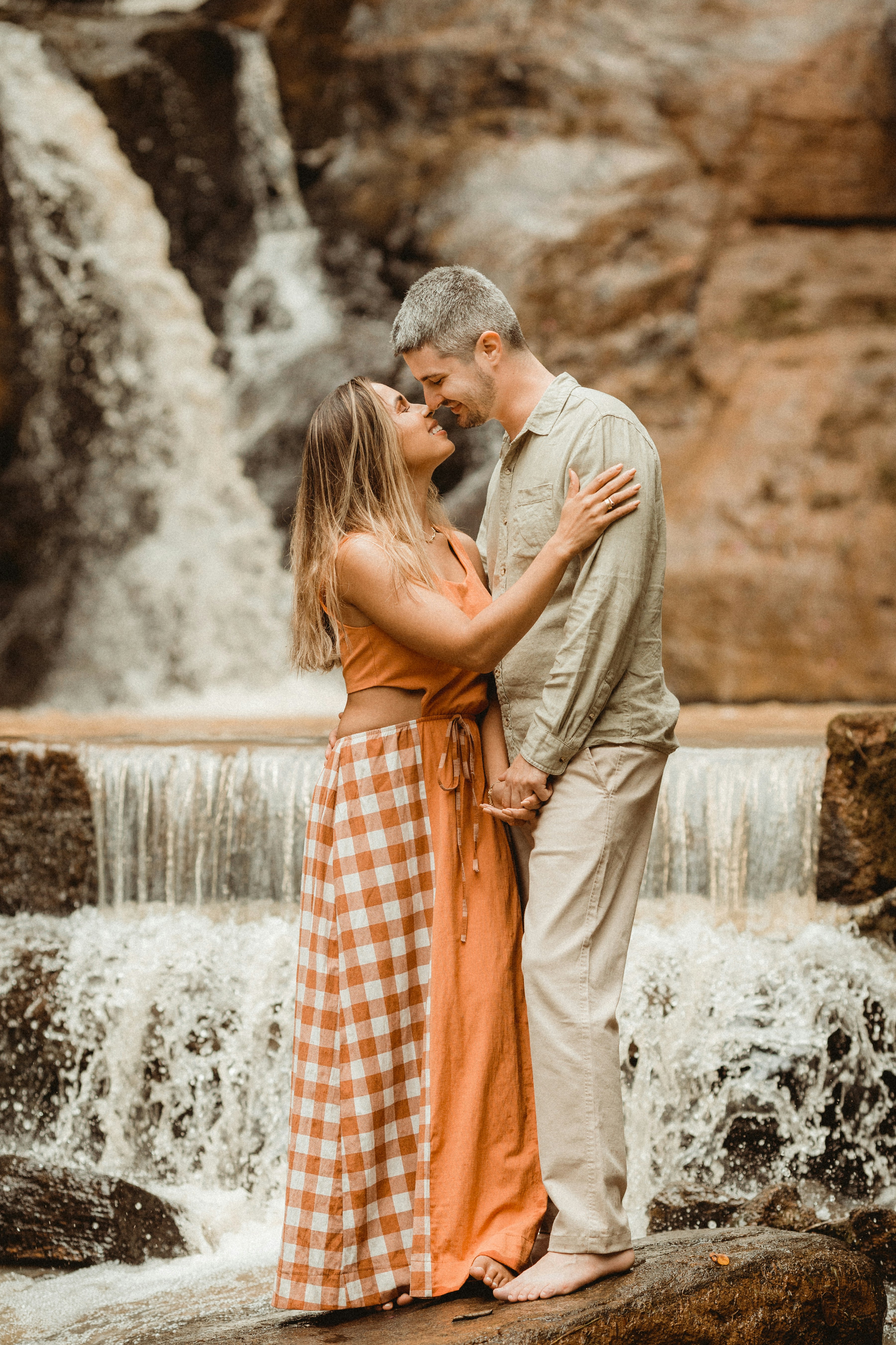 great photo recipe,how to photograph a man and woman kissing