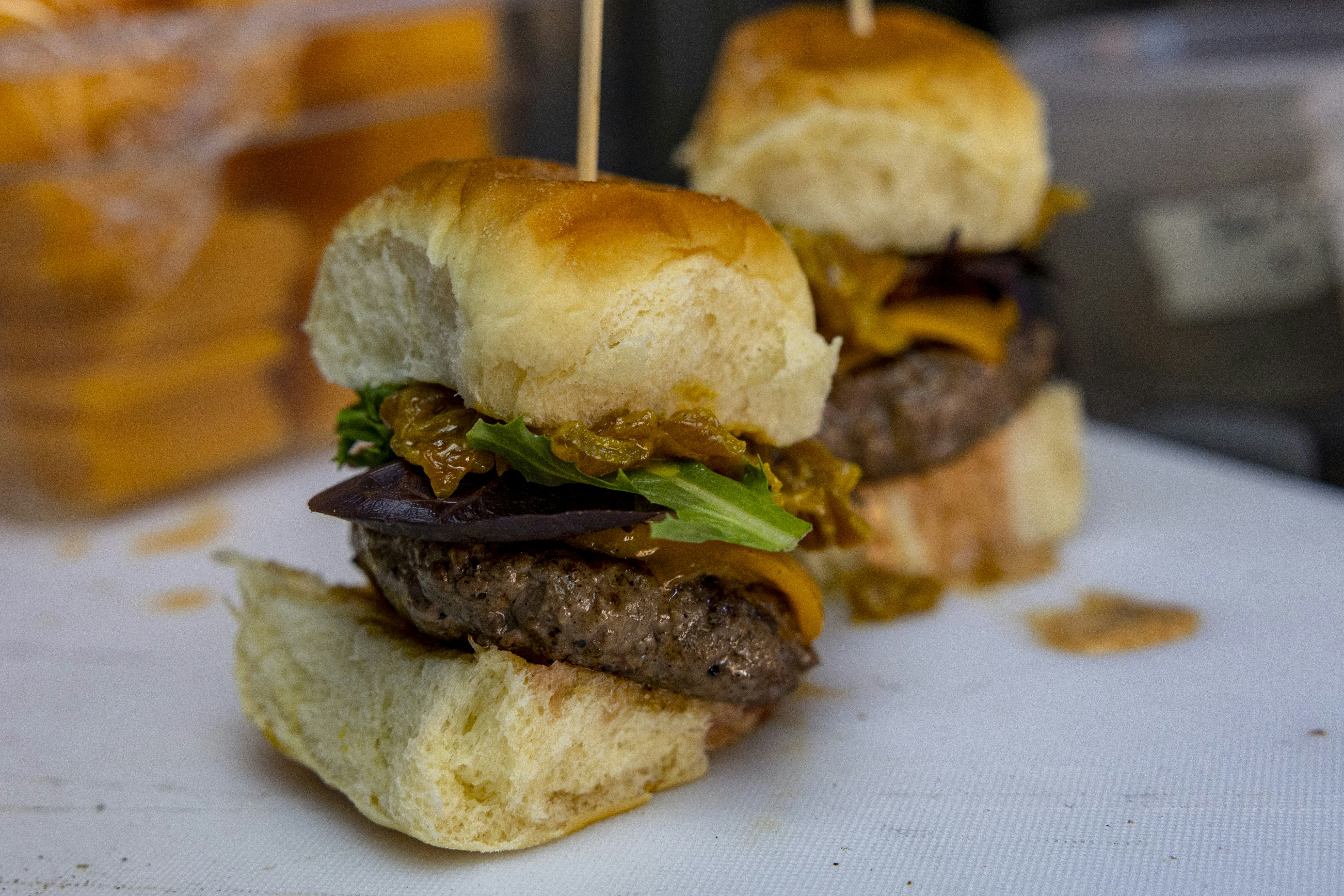 Smalls Sliders accelerates nationwide growth with a compact 800-sq-ft model, a Atlanta-area training hub, and a franchise advisory council to keep expansion aligned.