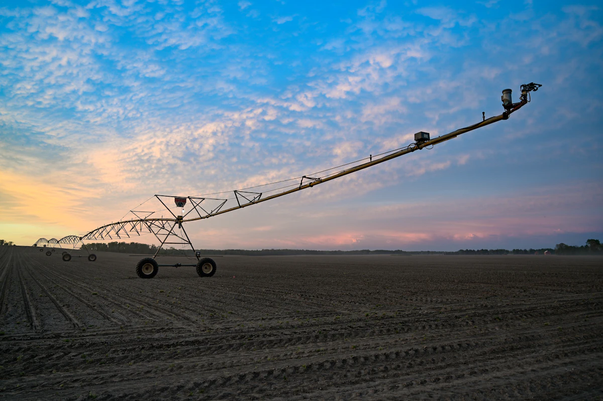 Equipamento de irrigação em campo