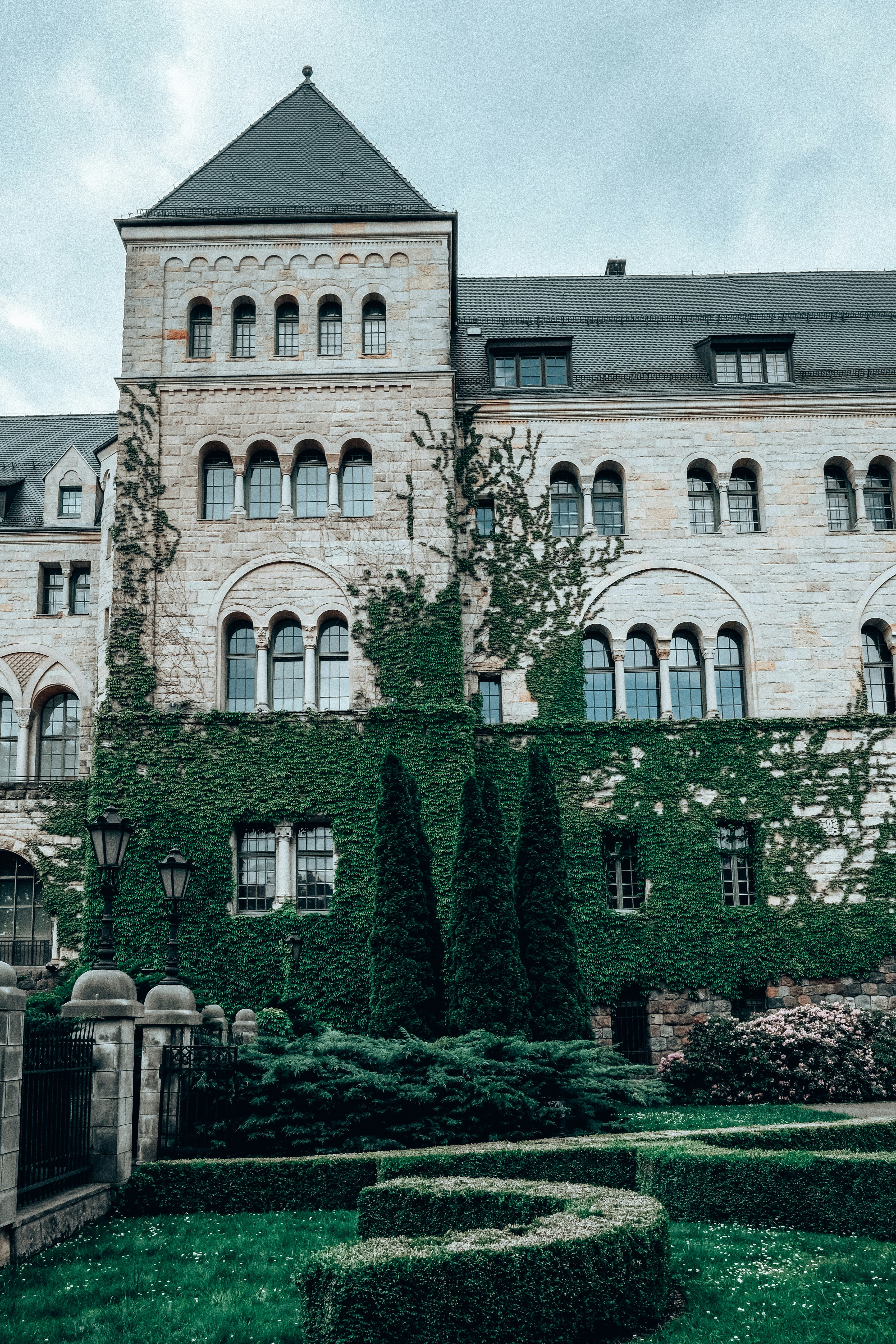 Photo by egorkomarov