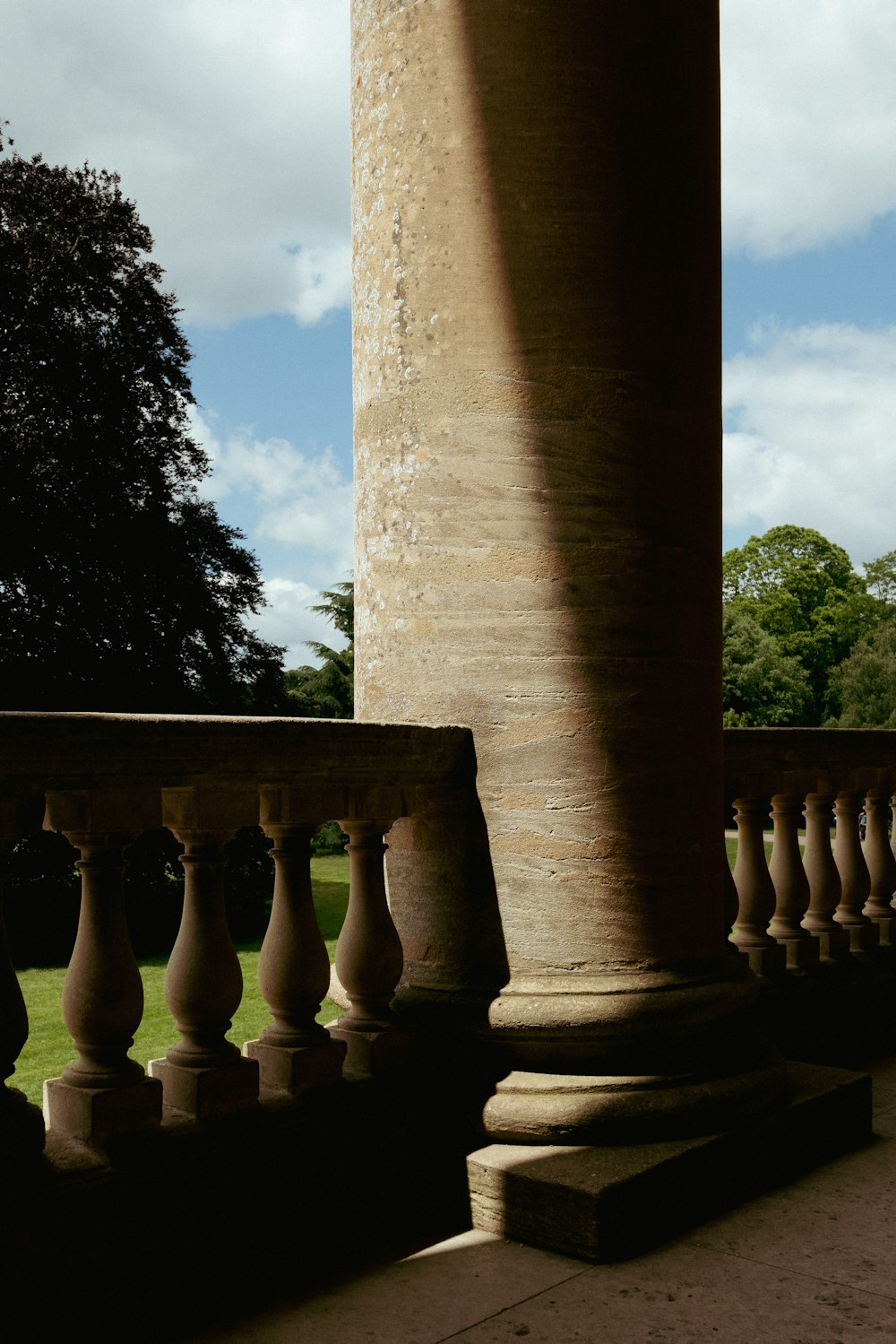 a stone pillar with pillars