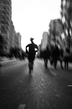 A dynamic screenshot of Jesús Run showing parkour moves in a vibrant urban setting.