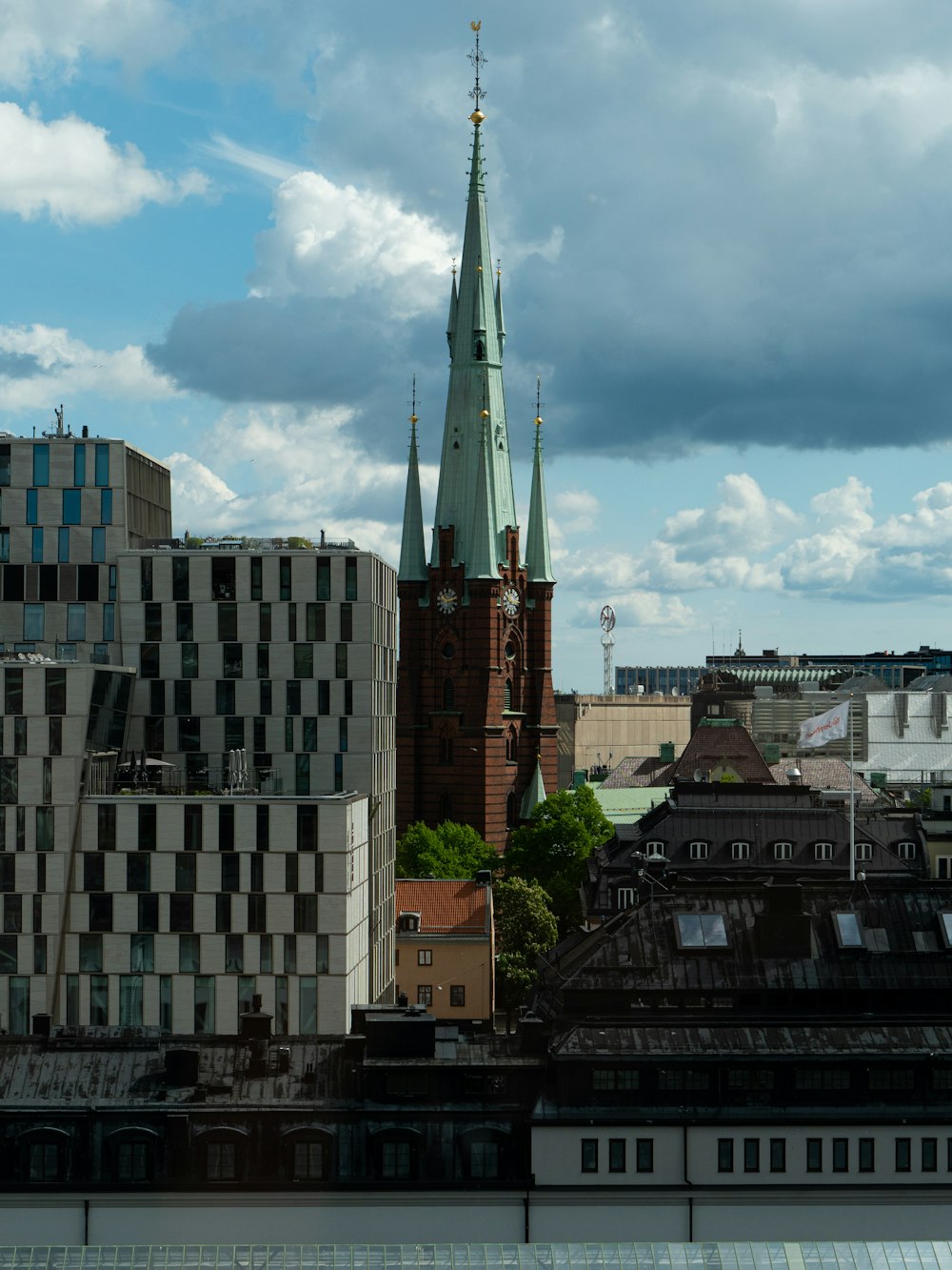 a tall building with a pointy top