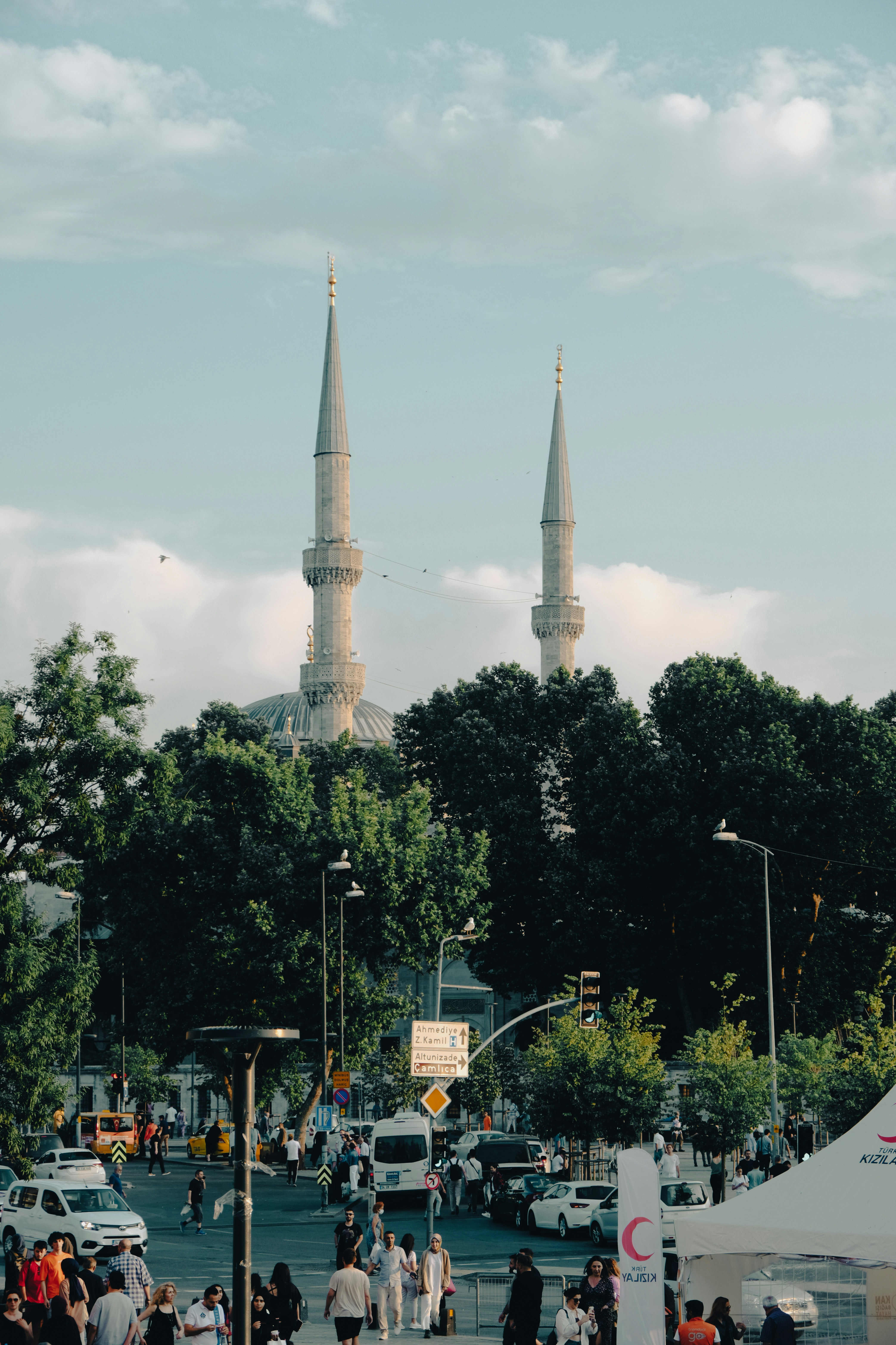 Photo by omerhaktan