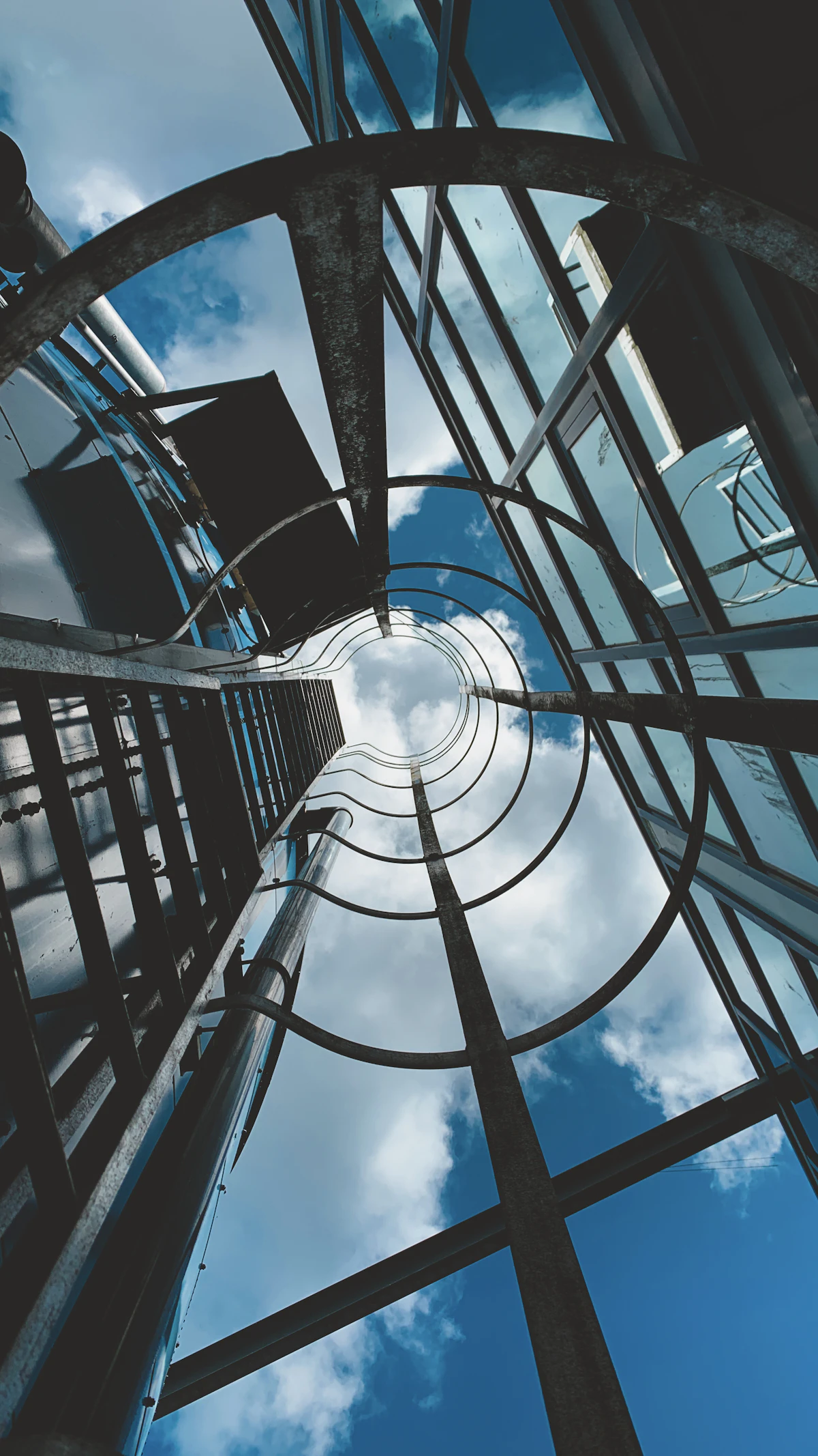 Pressure vessel engineering