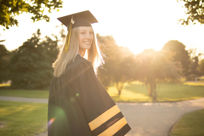 Recién graduada de colegio