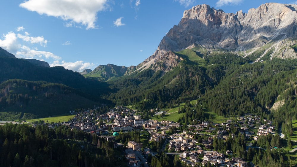 a town in the valley between mountains