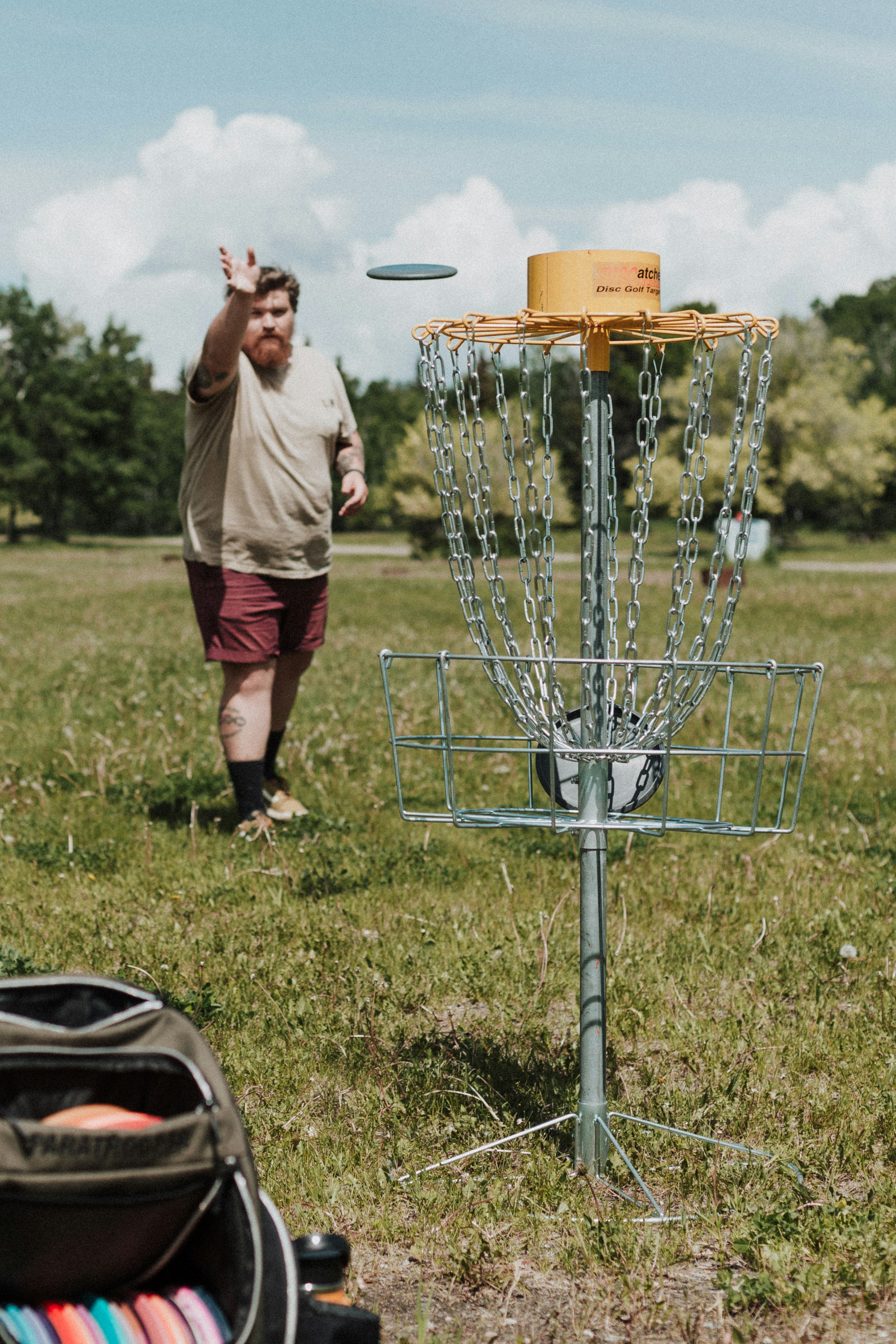 Découvrir le disc-golf à Yvoir