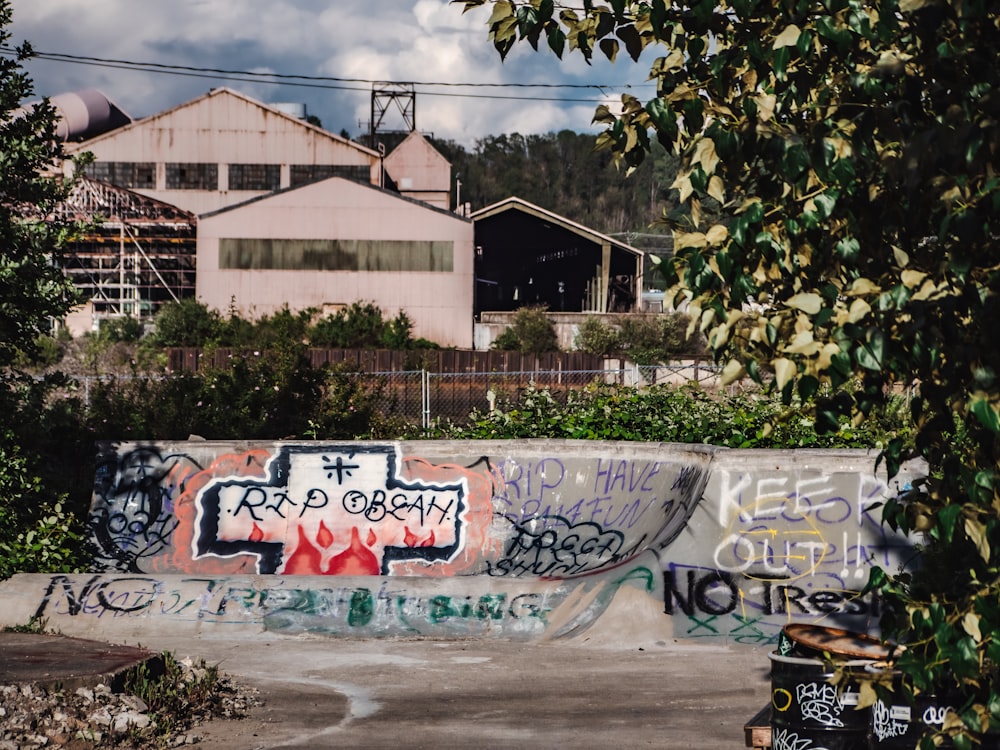 a wall with graffiti