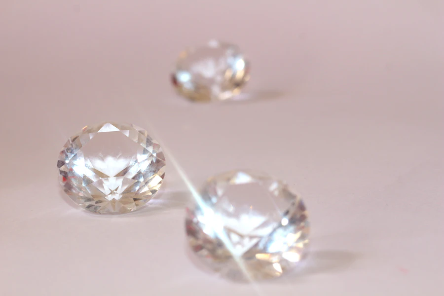 0.35000000000000003ct marquise G SI2