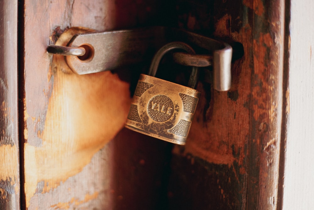 a door handle with a lock