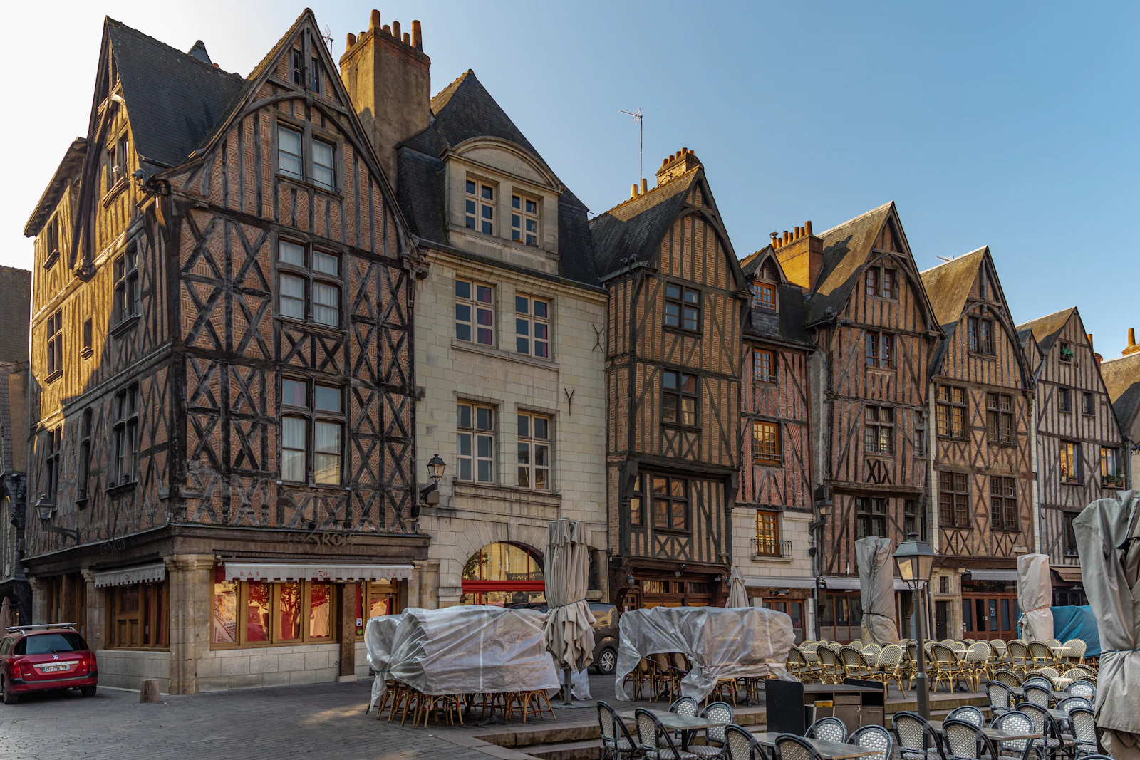 Amboise & Tours