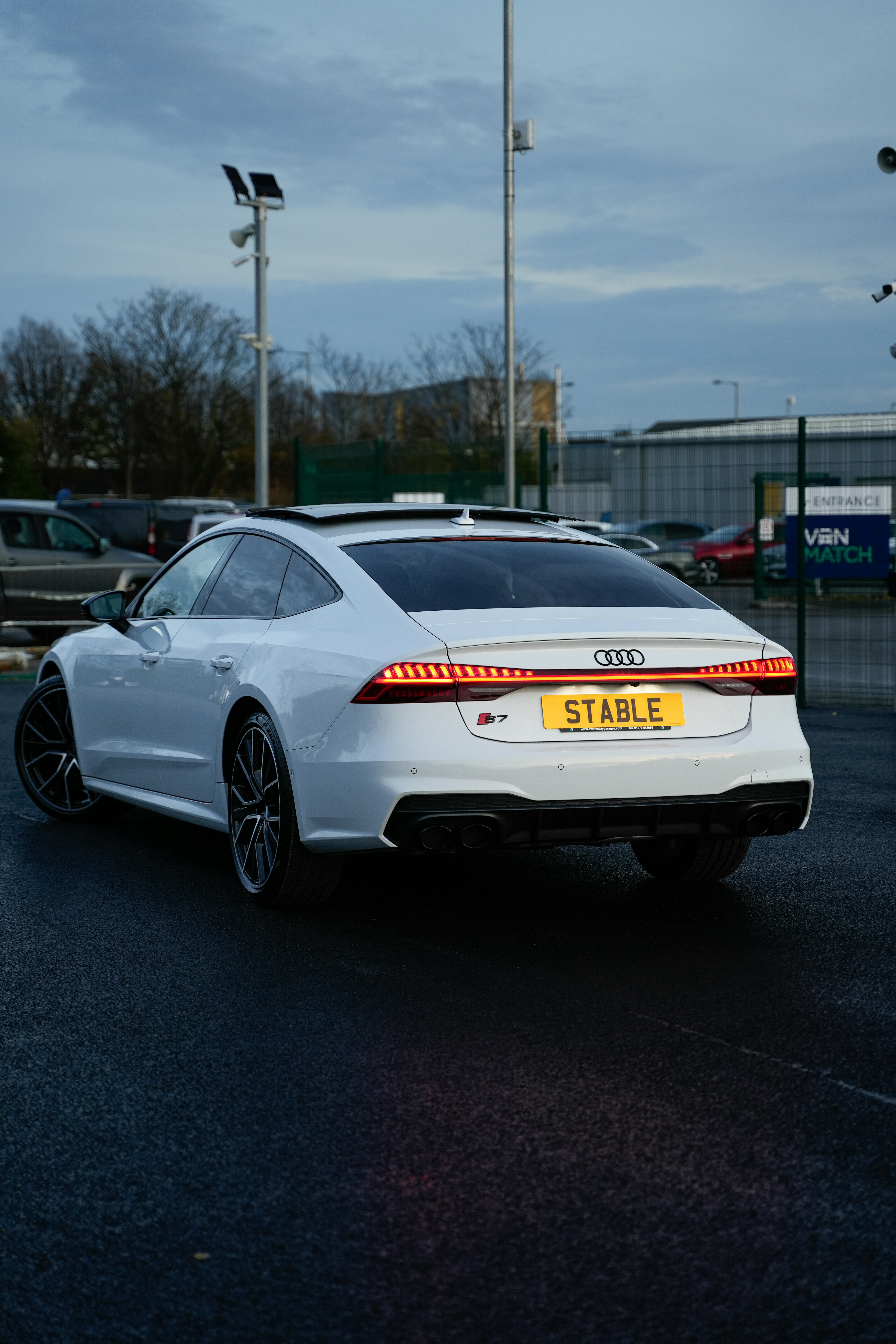 Photo by stablevehiclecontracts