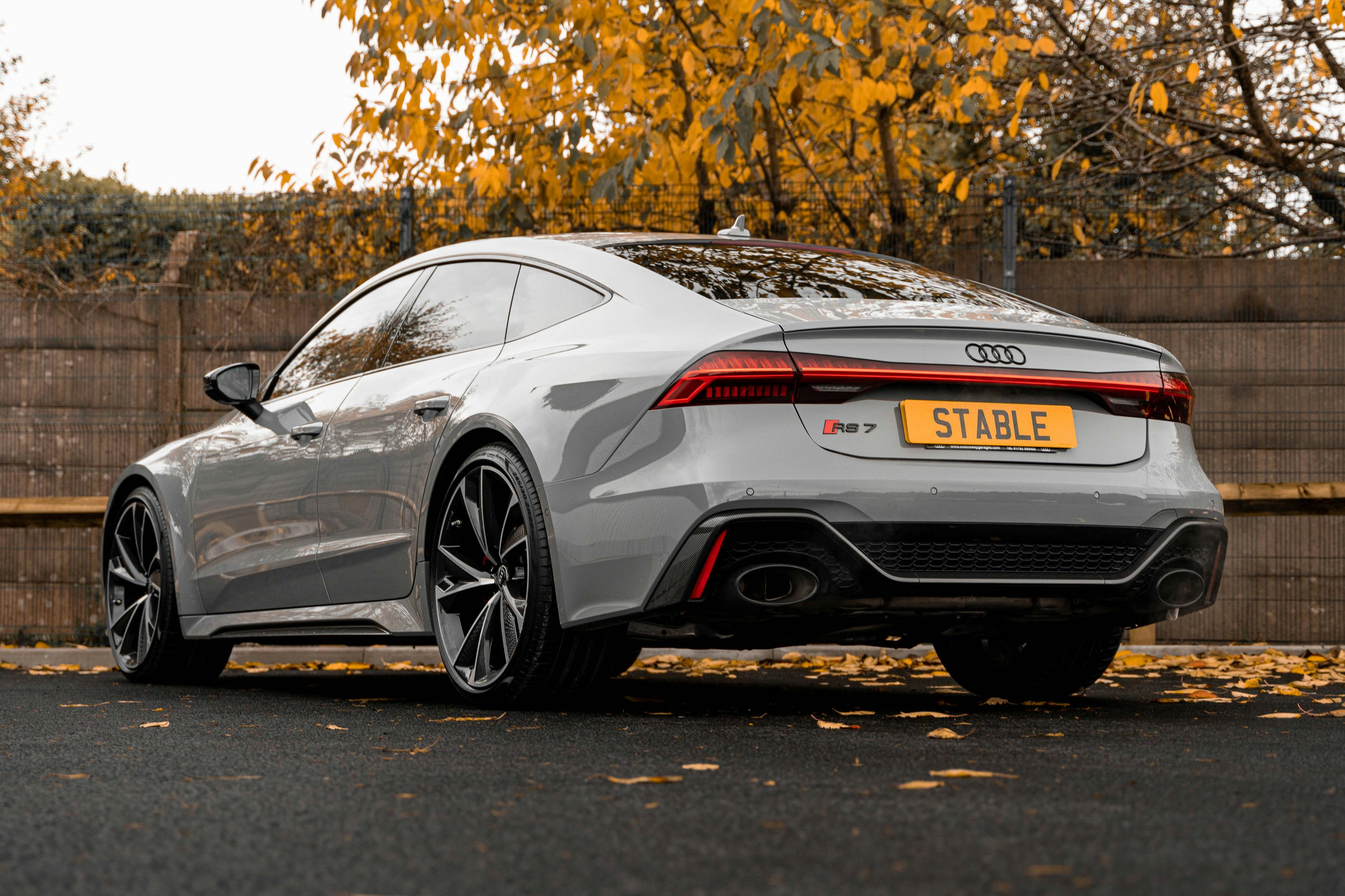 Photo by stablevehiclecontracts