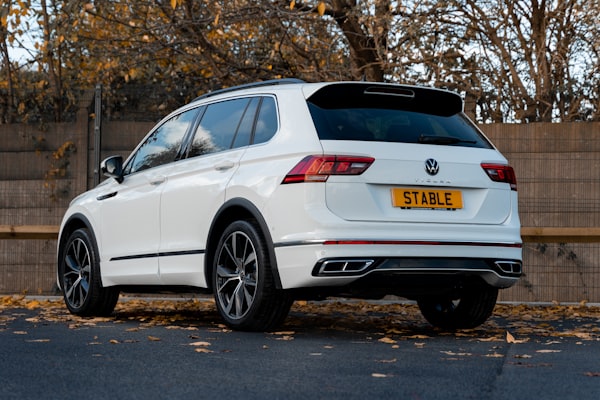 Volkswagen Tiguan bialy