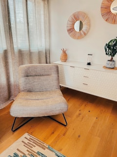 a chair in a room