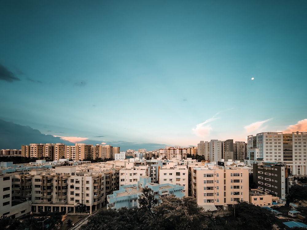 a city with many buildings