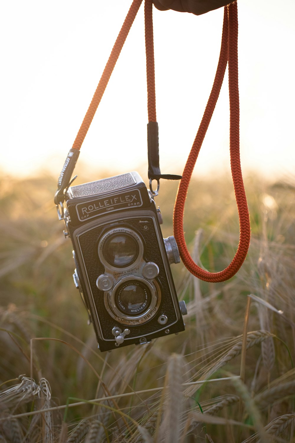 a camera from a rope