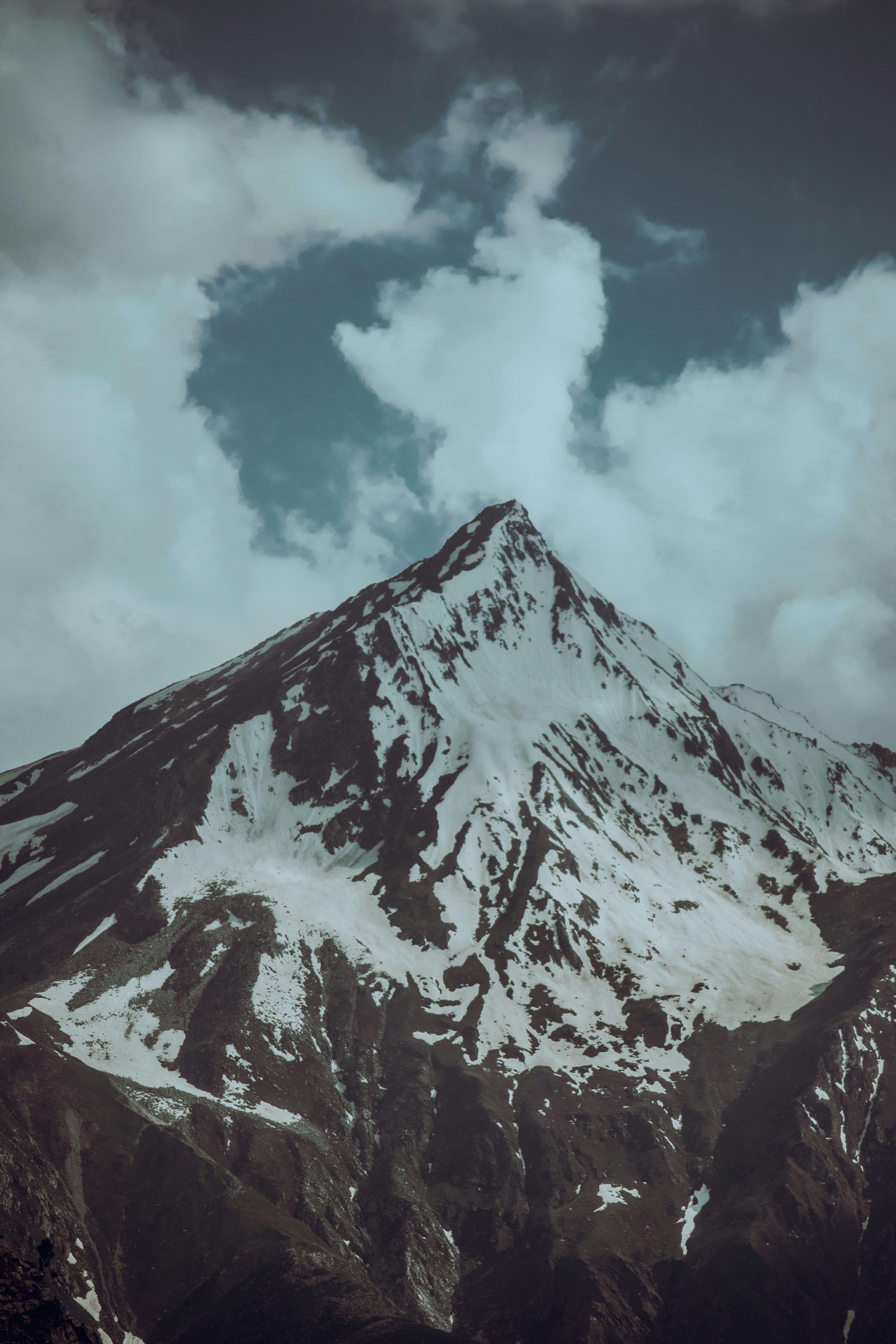 Photo by rayyanruknani