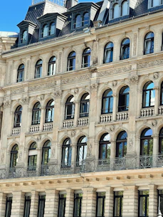 a building with many windows